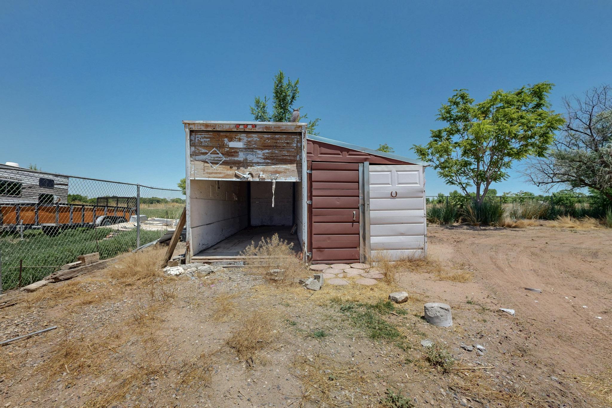 15 JARDIN Road