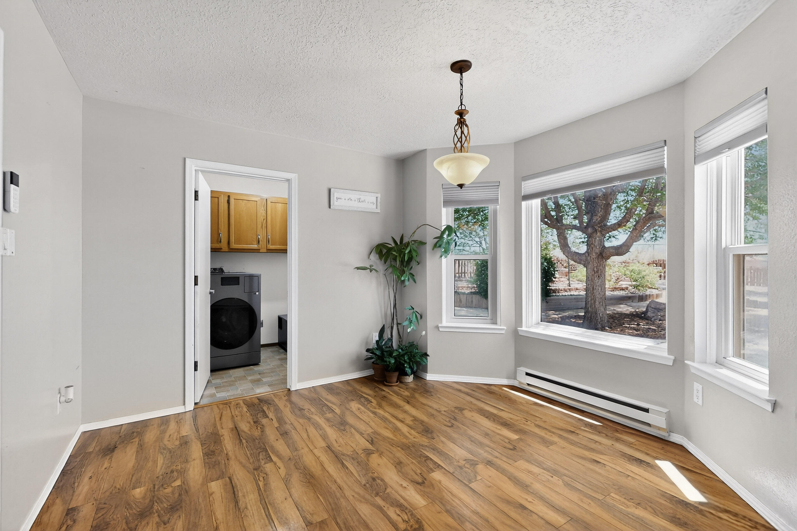 260 IVORY Road SE