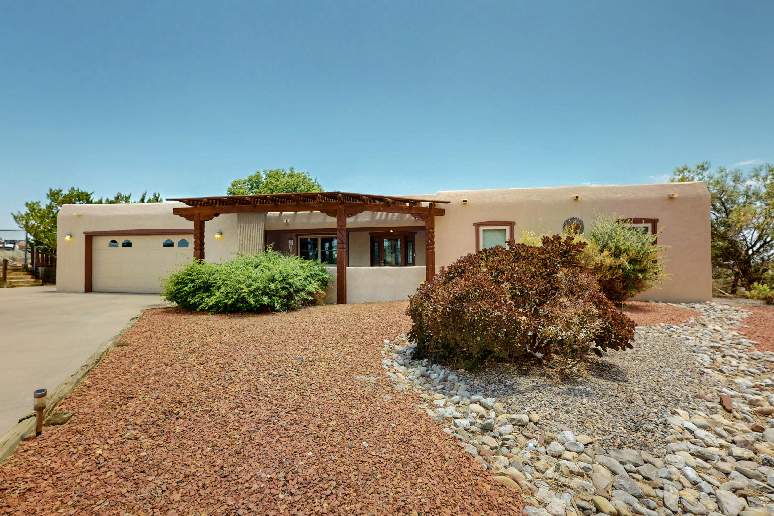 260 IVORY Road SE