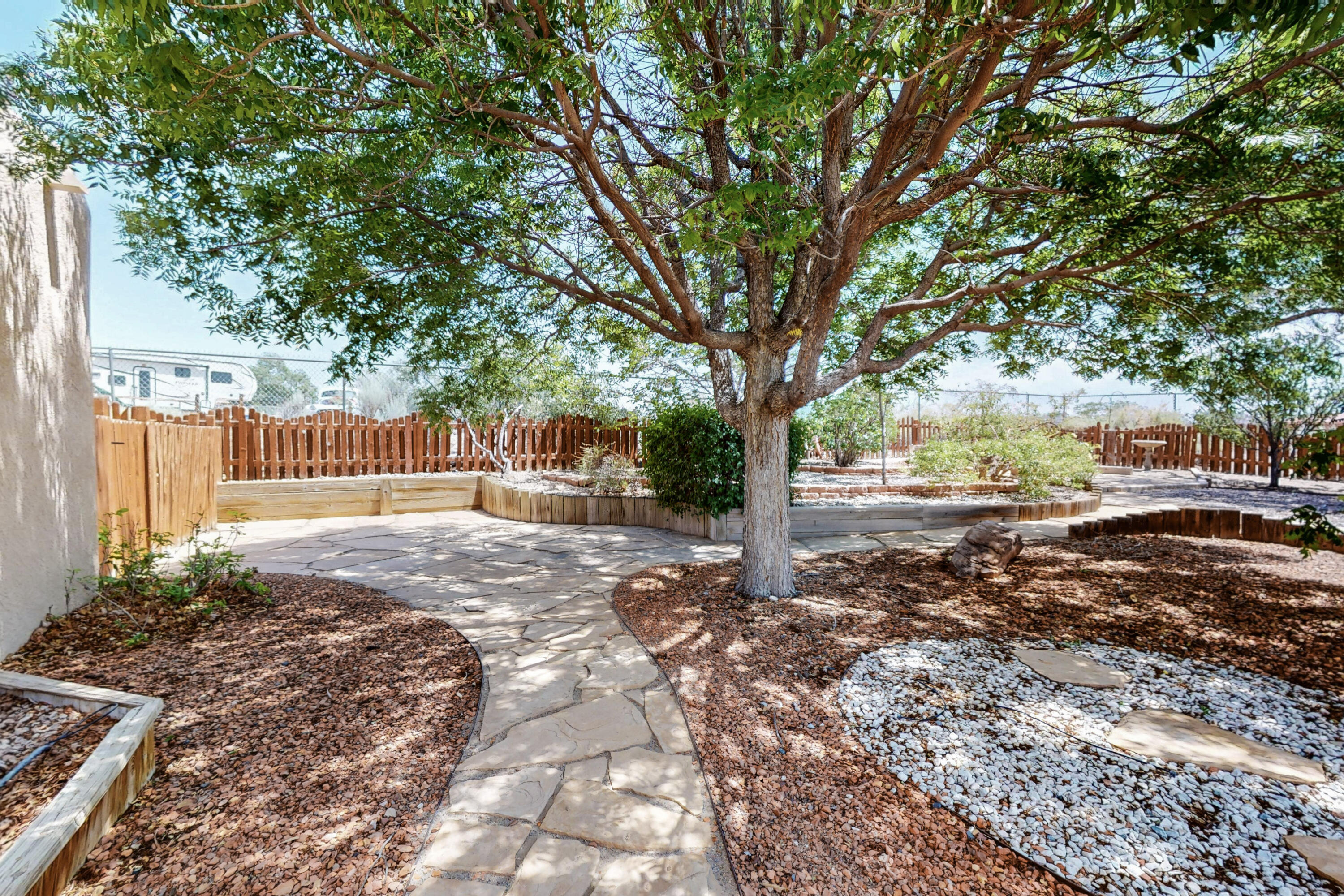 260 IVORY Road SE