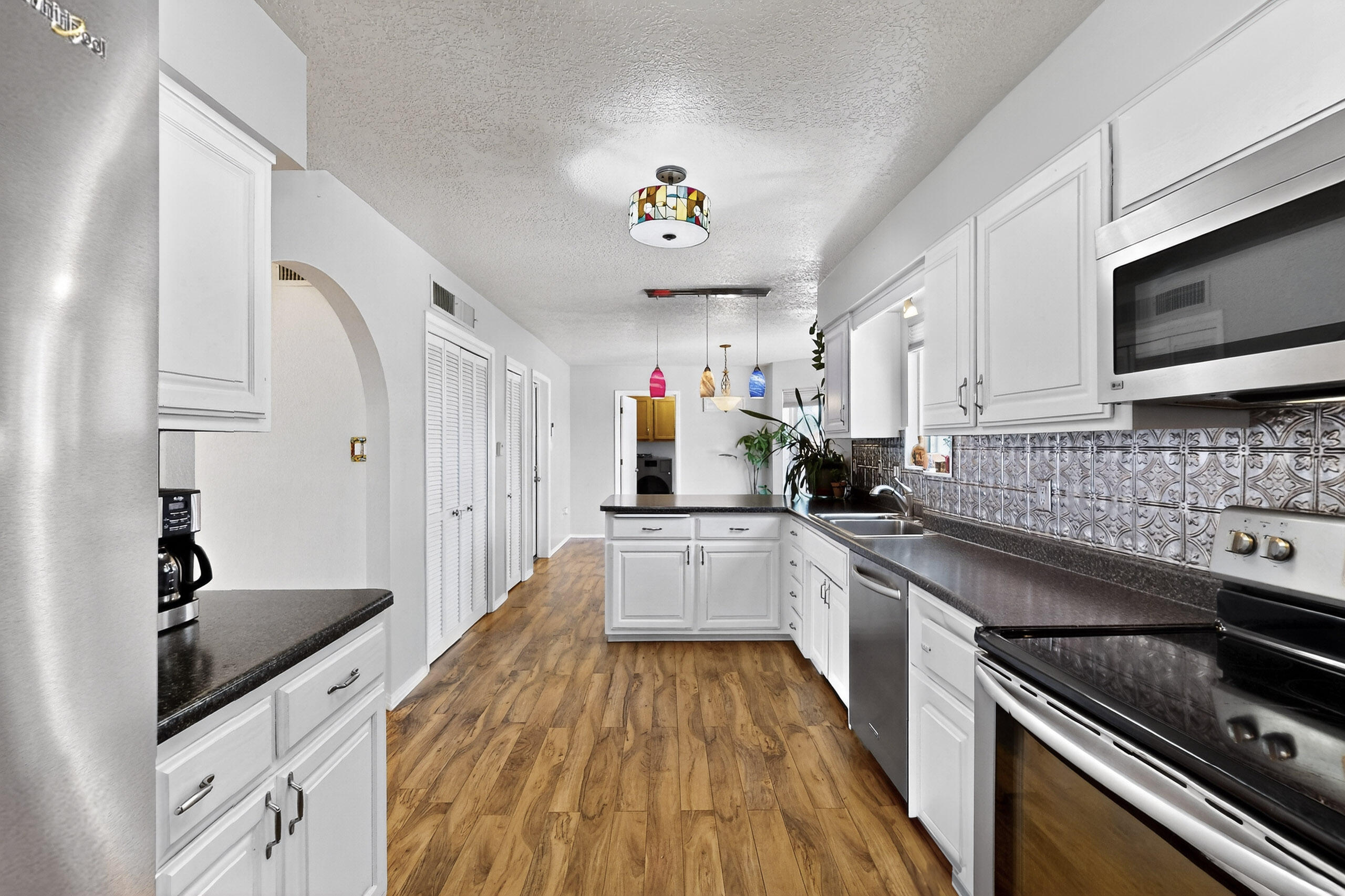 260 IVORY Road SE