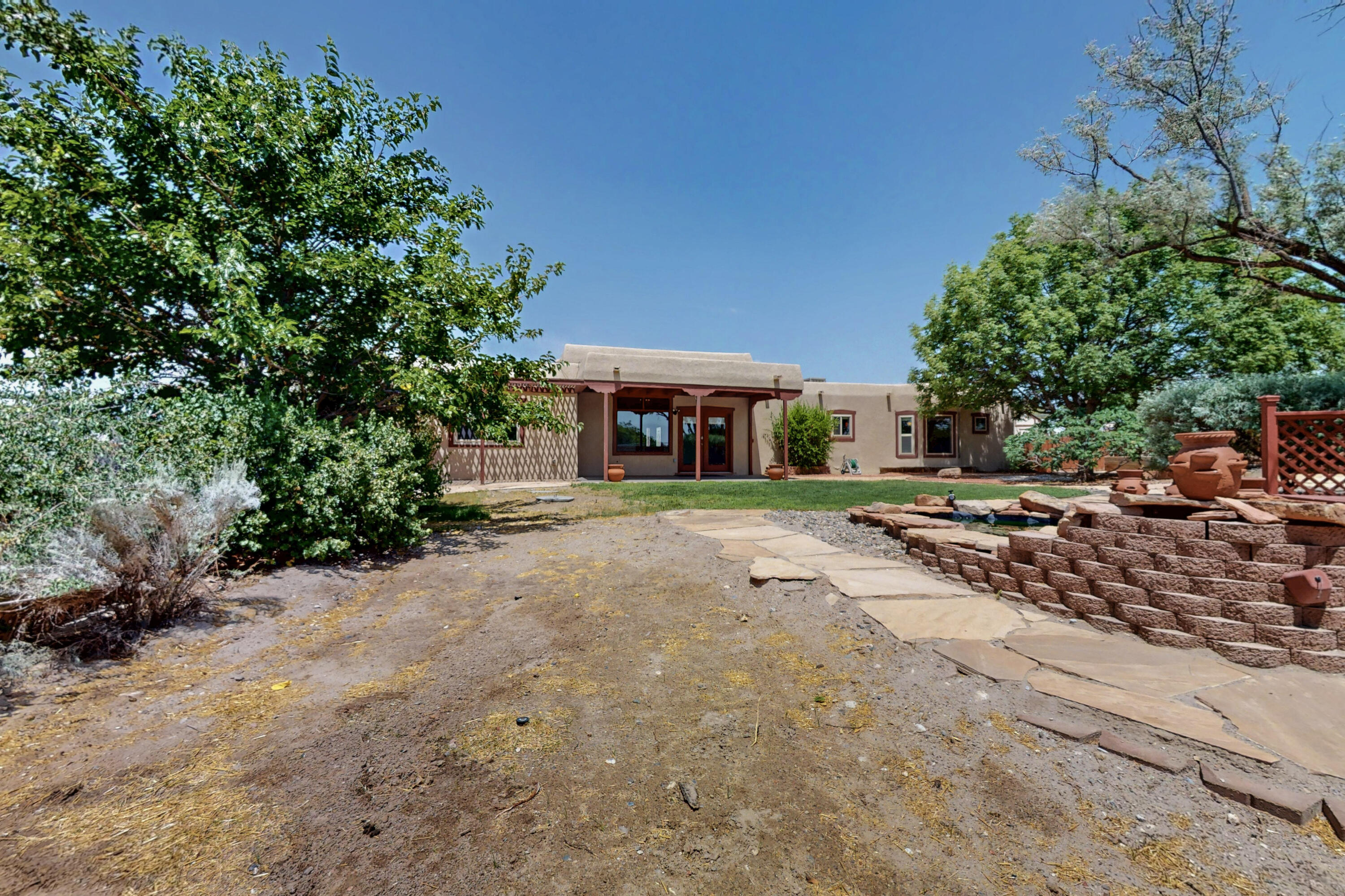 260 IVORY Road SE