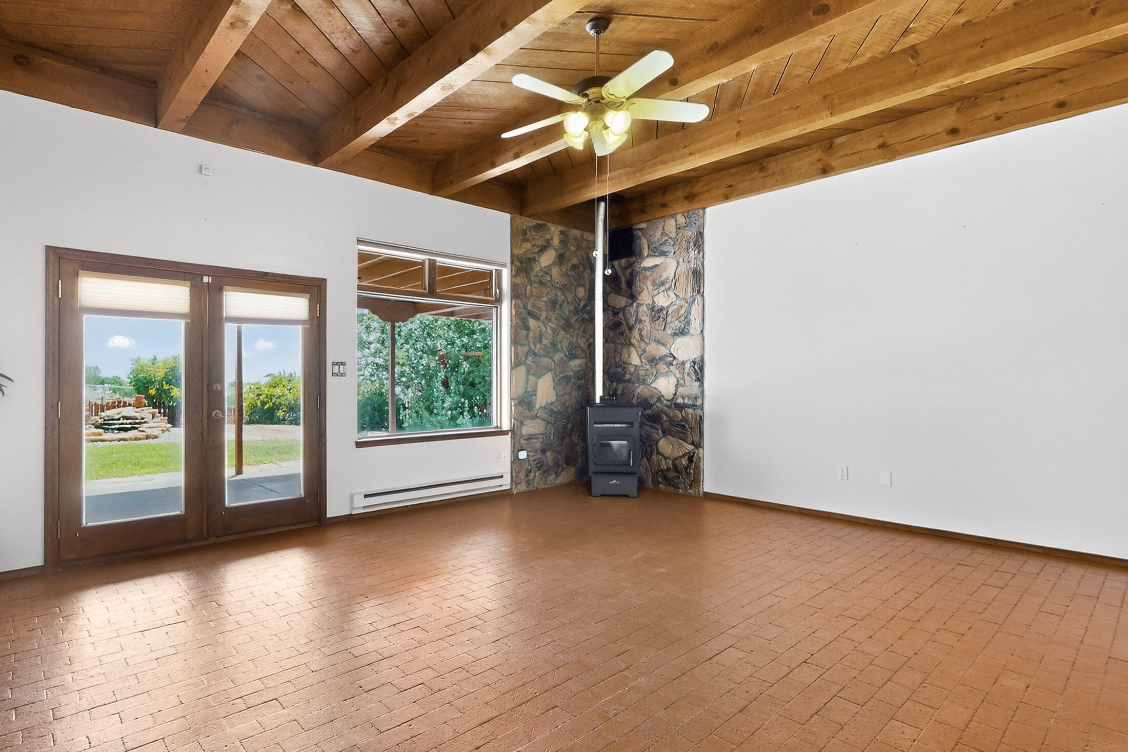 260 IVORY Road SE