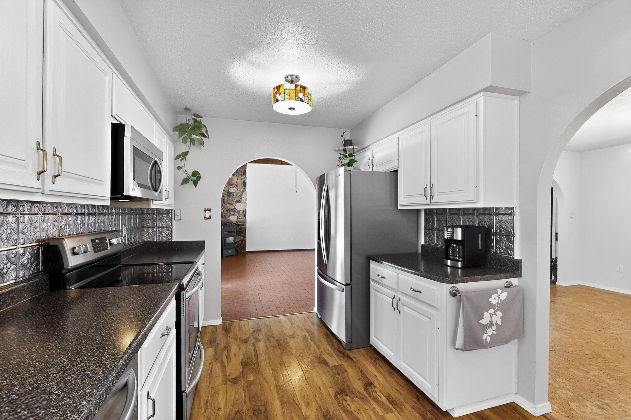 260 IVORY Road SE