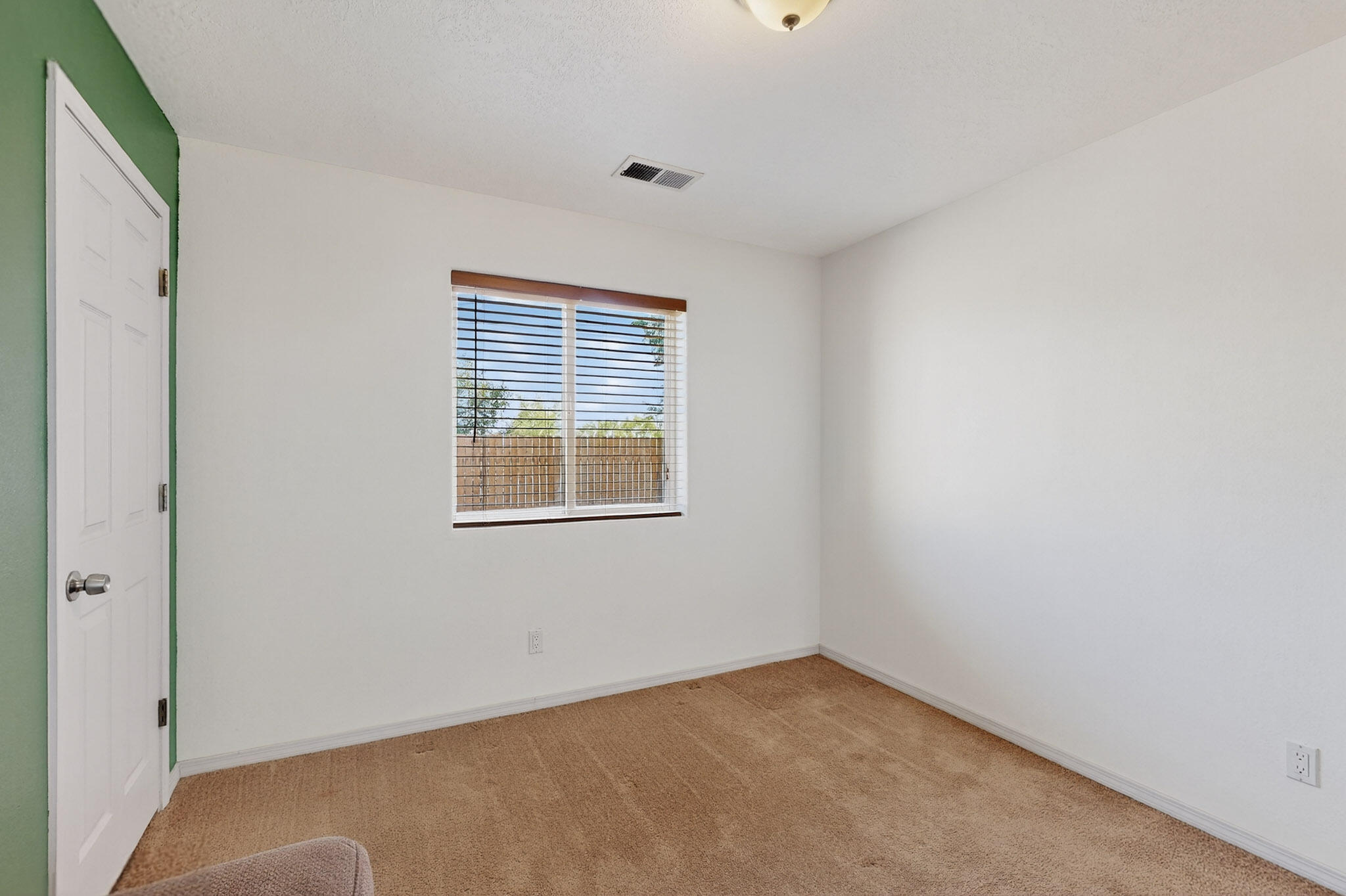 602 W Santa Fe Avenue