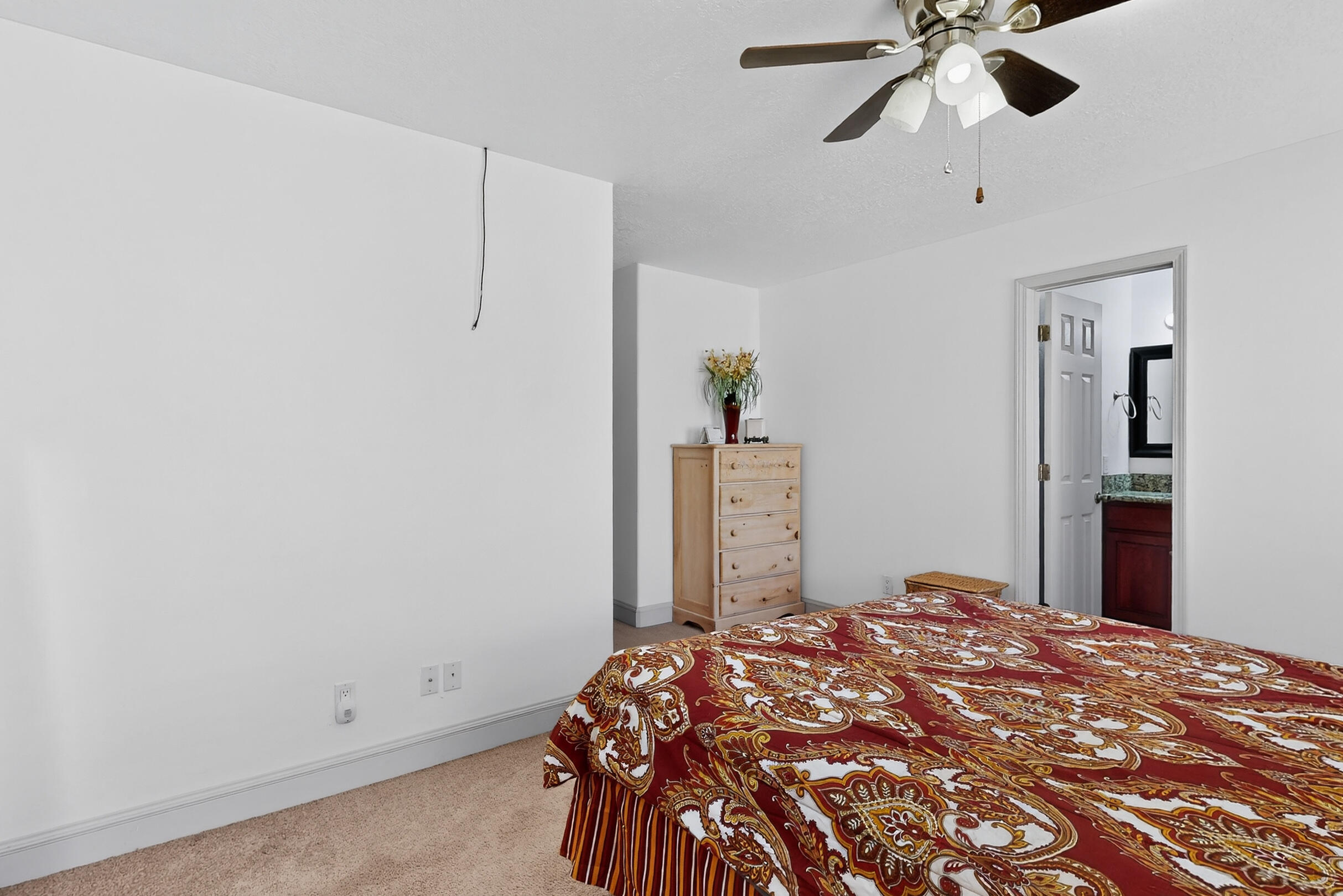602 W Santa Fe Avenue