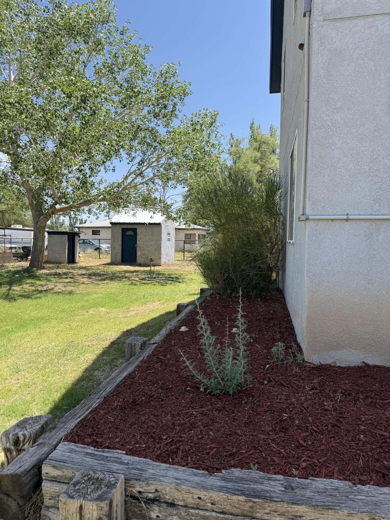 4 LOS CHAVEZ PARK Road