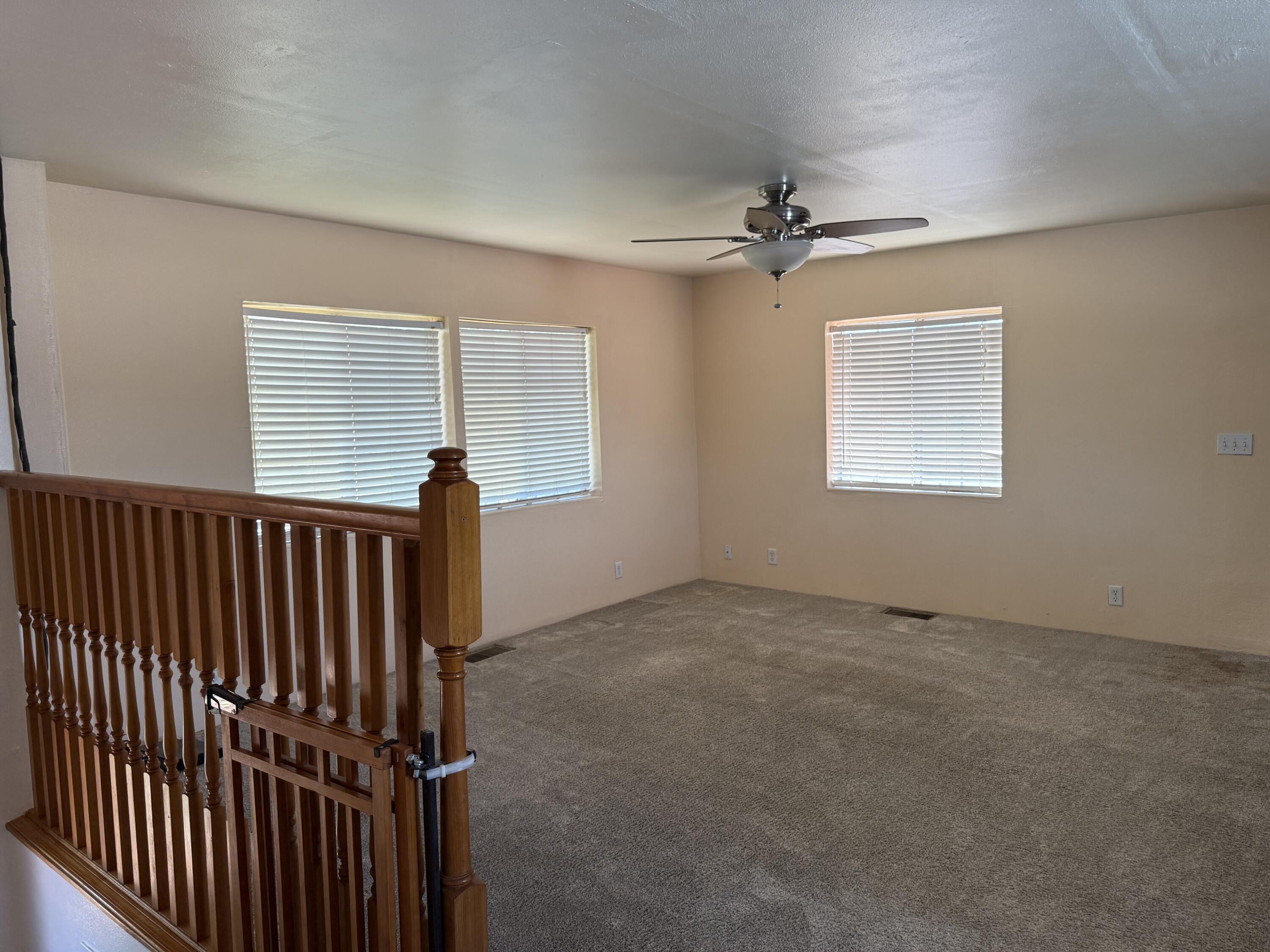 4 LOS CHAVEZ PARK Road