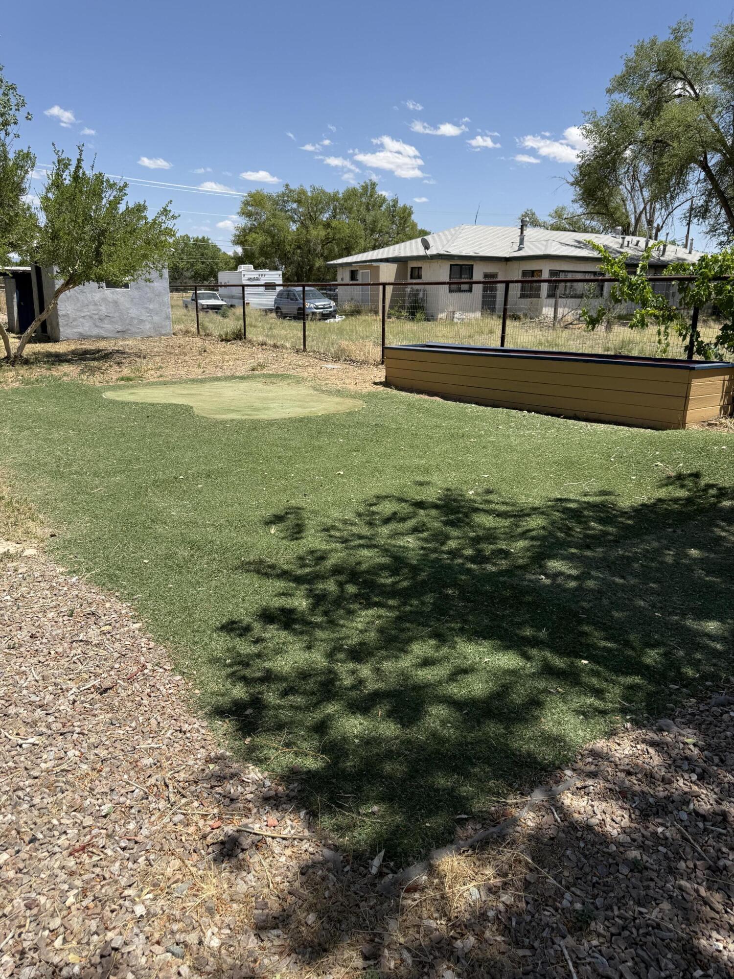 4 LOS CHAVEZ PARK Road