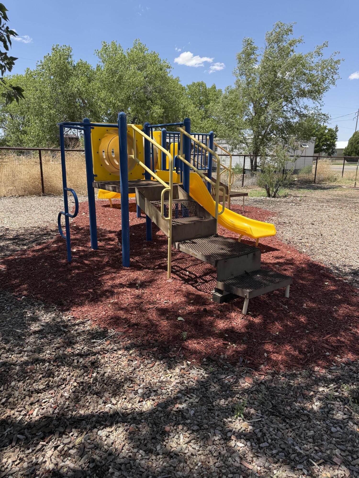 4 LOS CHAVEZ PARK Road