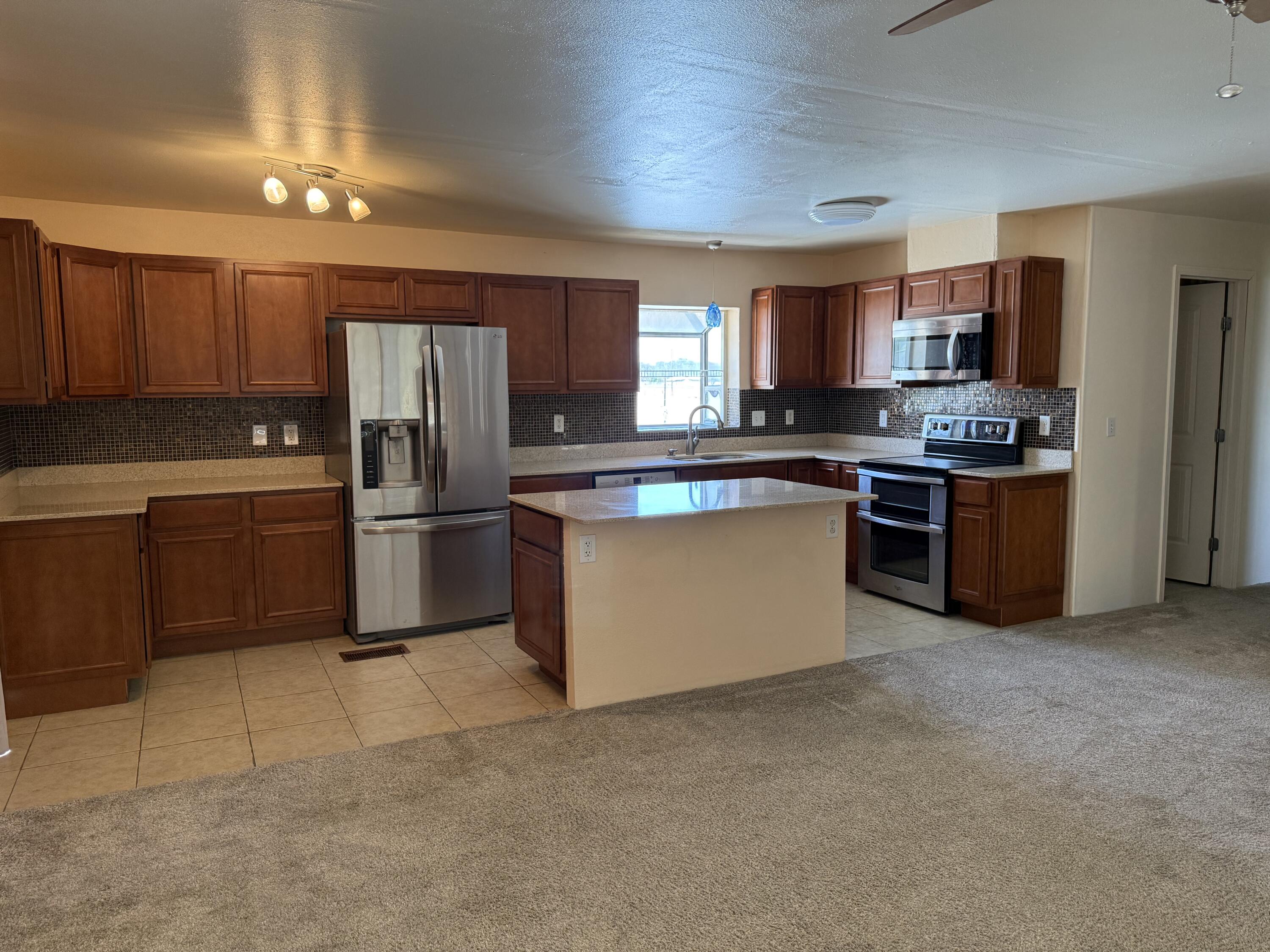 4 LOS CHAVEZ PARK Road