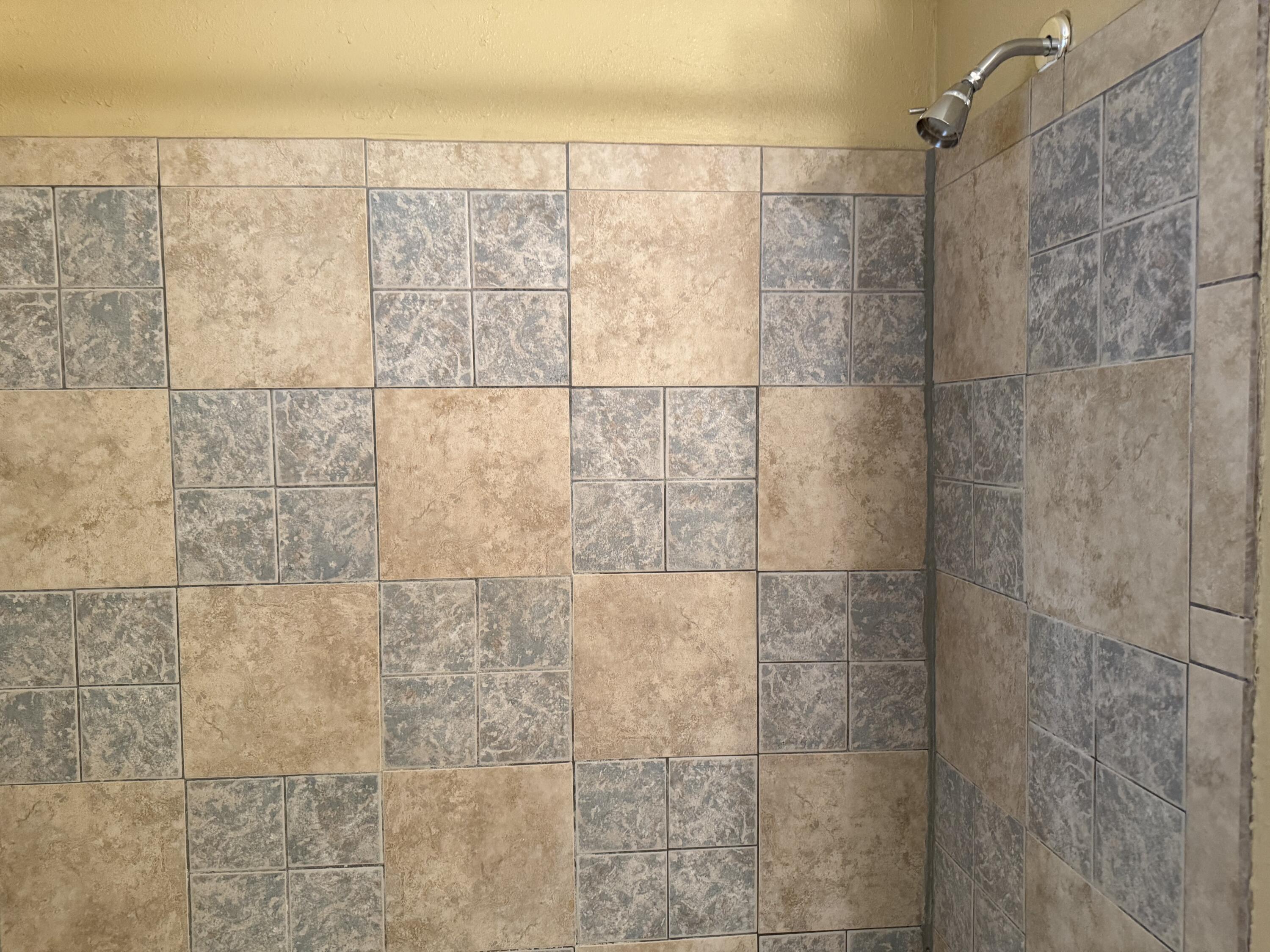 4 LOS CHAVEZ PARK Road