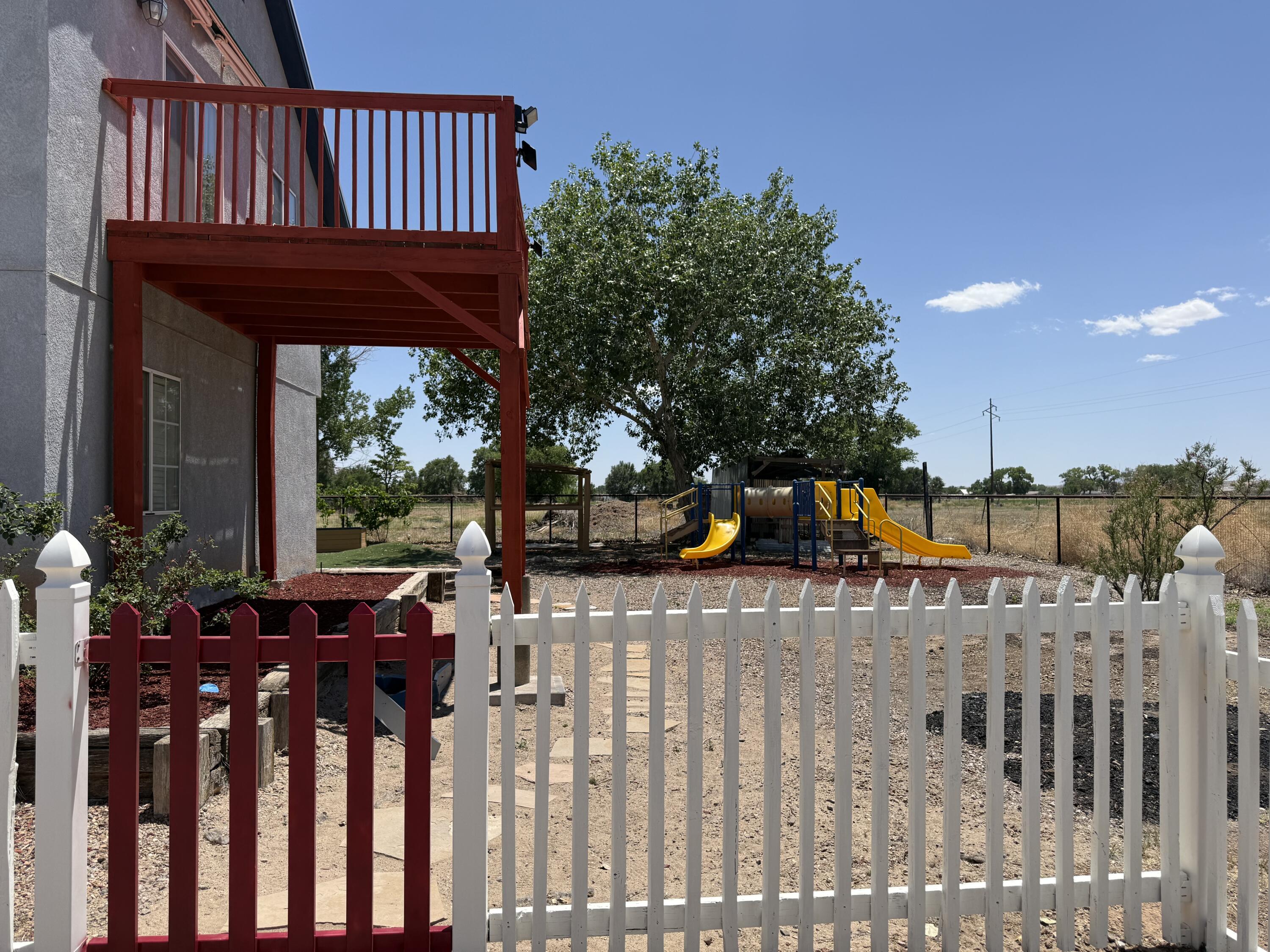 4 LOS CHAVEZ PARK Road