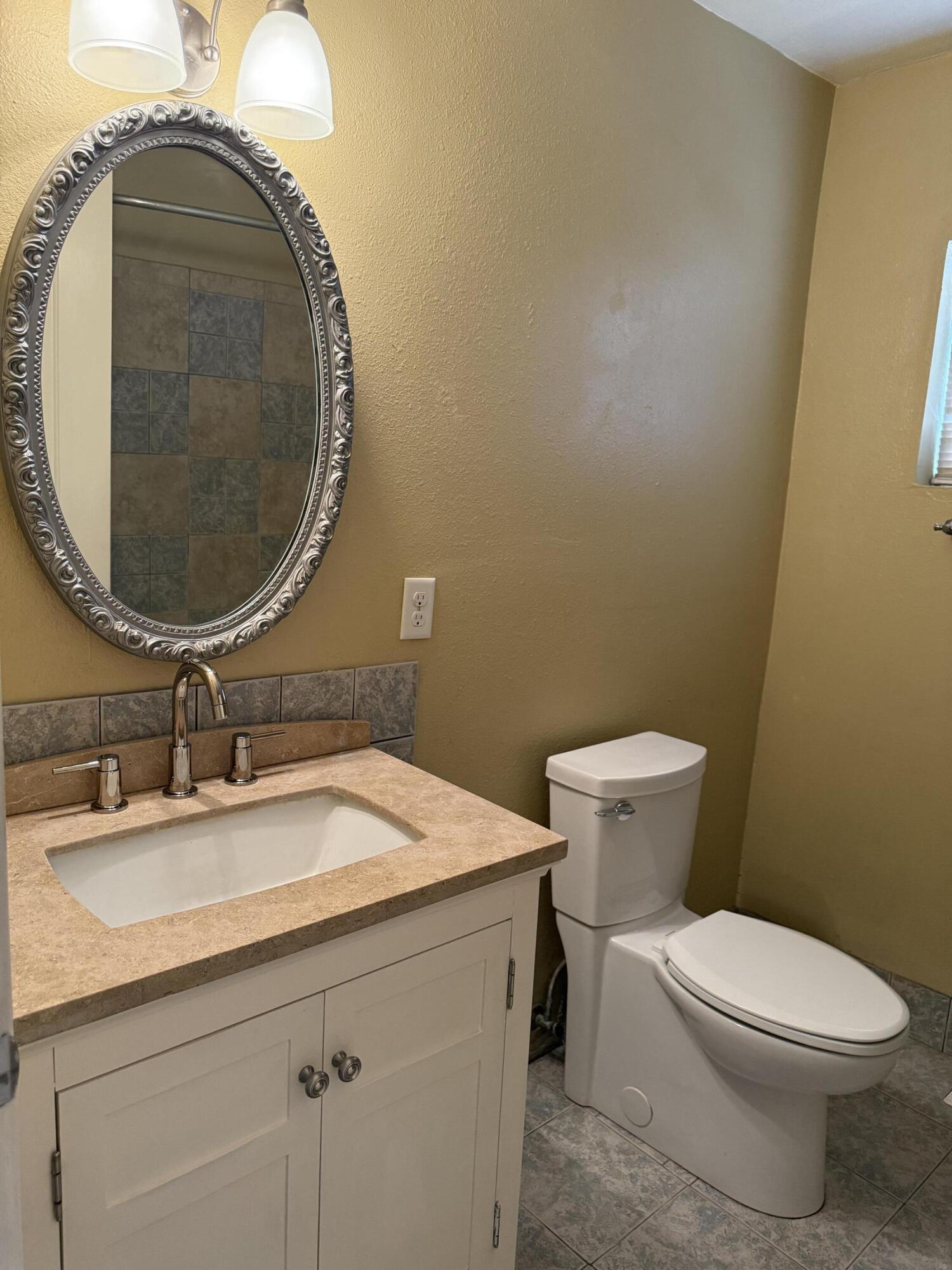 4 LOS CHAVEZ PARK Road