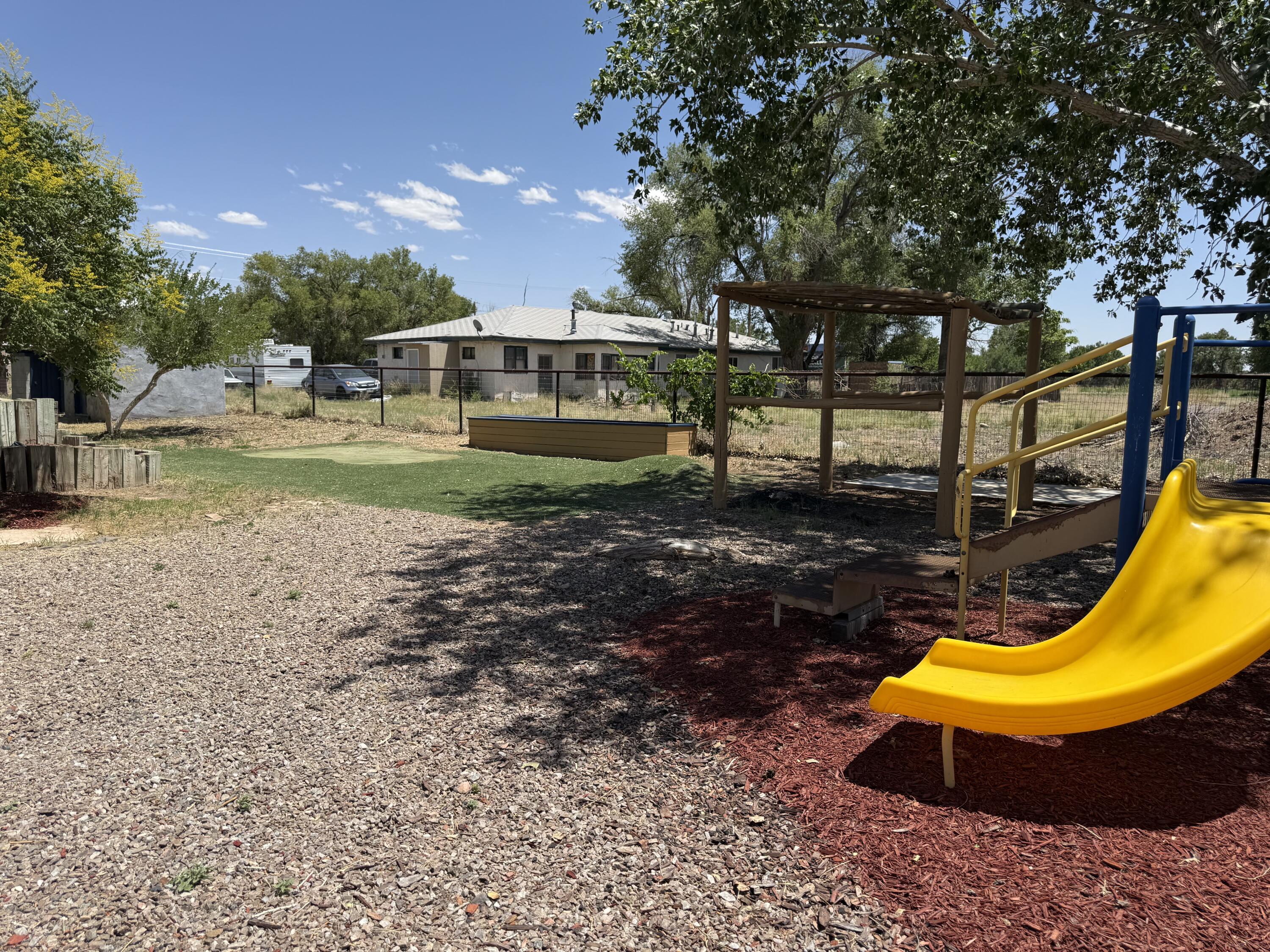 4 LOS CHAVEZ PARK Road