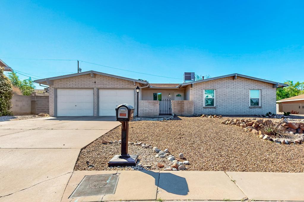 12100 PRINCESS JEANNE Avenue NE
