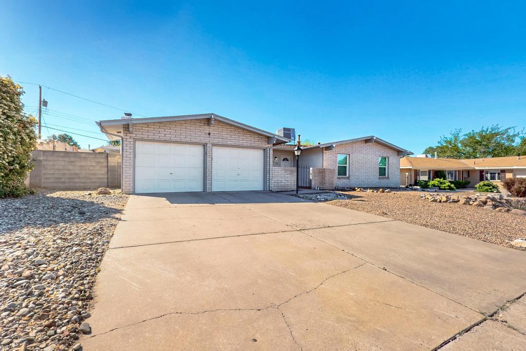 12100 PRINCESS JEANNE Avenue NE