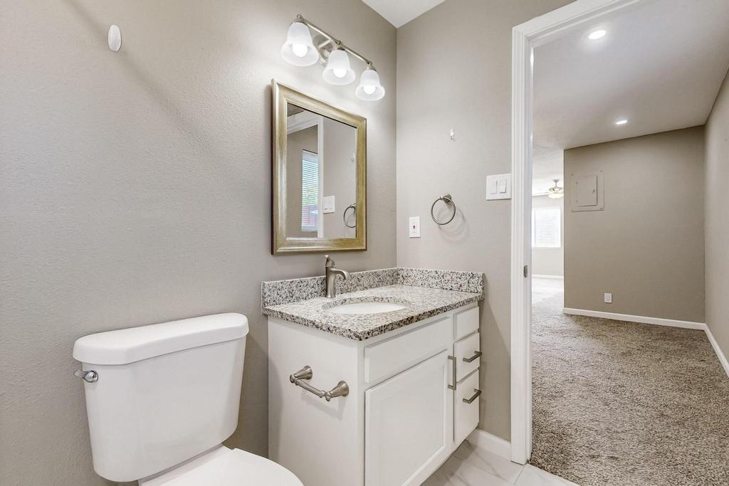 12100 PRINCESS JEANNE Avenue NE
