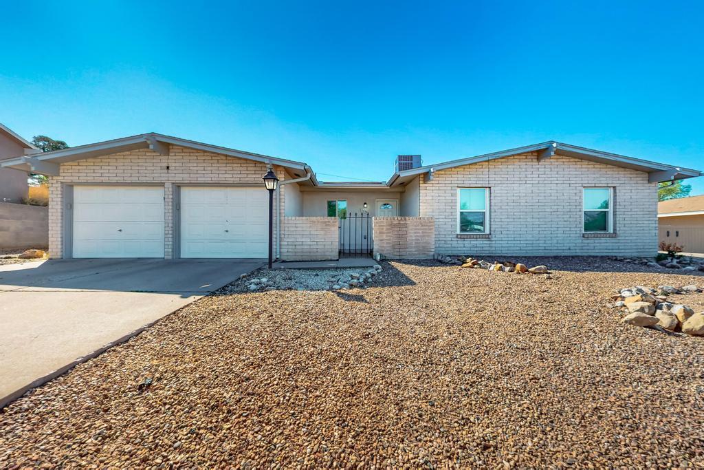 12100 PRINCESS JEANNE Avenue NE