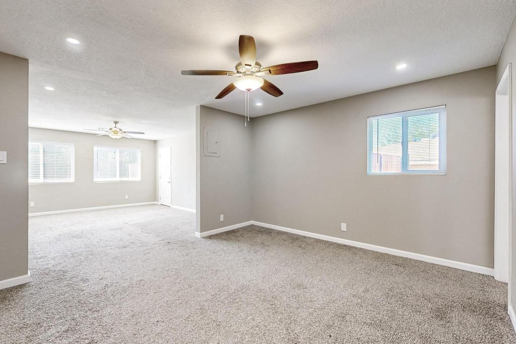 12100 PRINCESS JEANNE Avenue NE