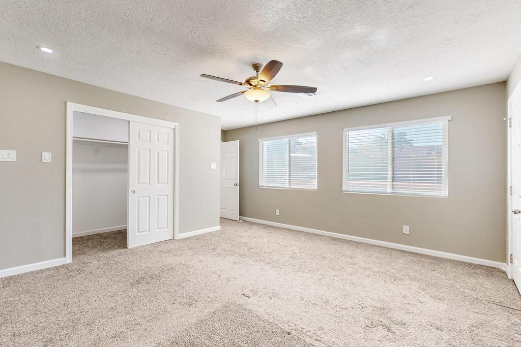 12100 PRINCESS JEANNE Avenue NE