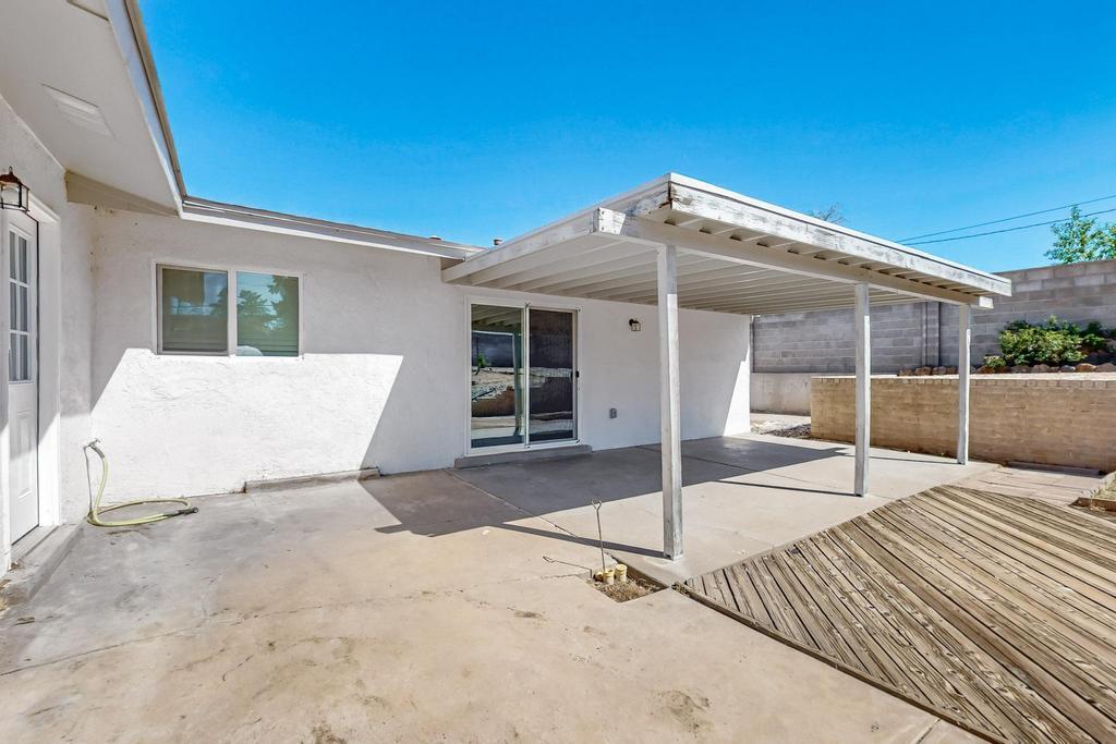 12100 PRINCESS JEANNE Avenue NE