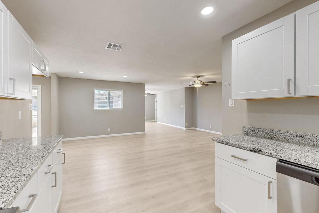 12100 PRINCESS JEANNE Avenue NE