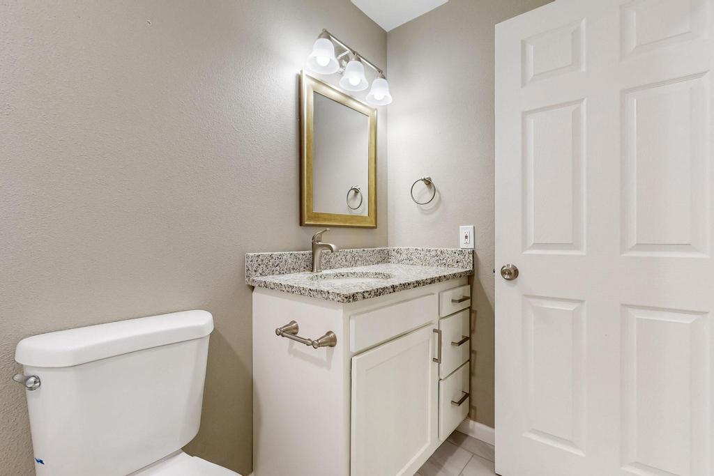 12100 PRINCESS JEANNE Avenue NE