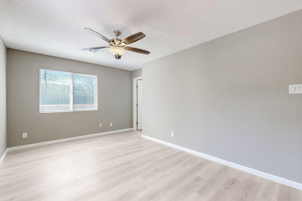 12100 PRINCESS JEANNE Avenue NE