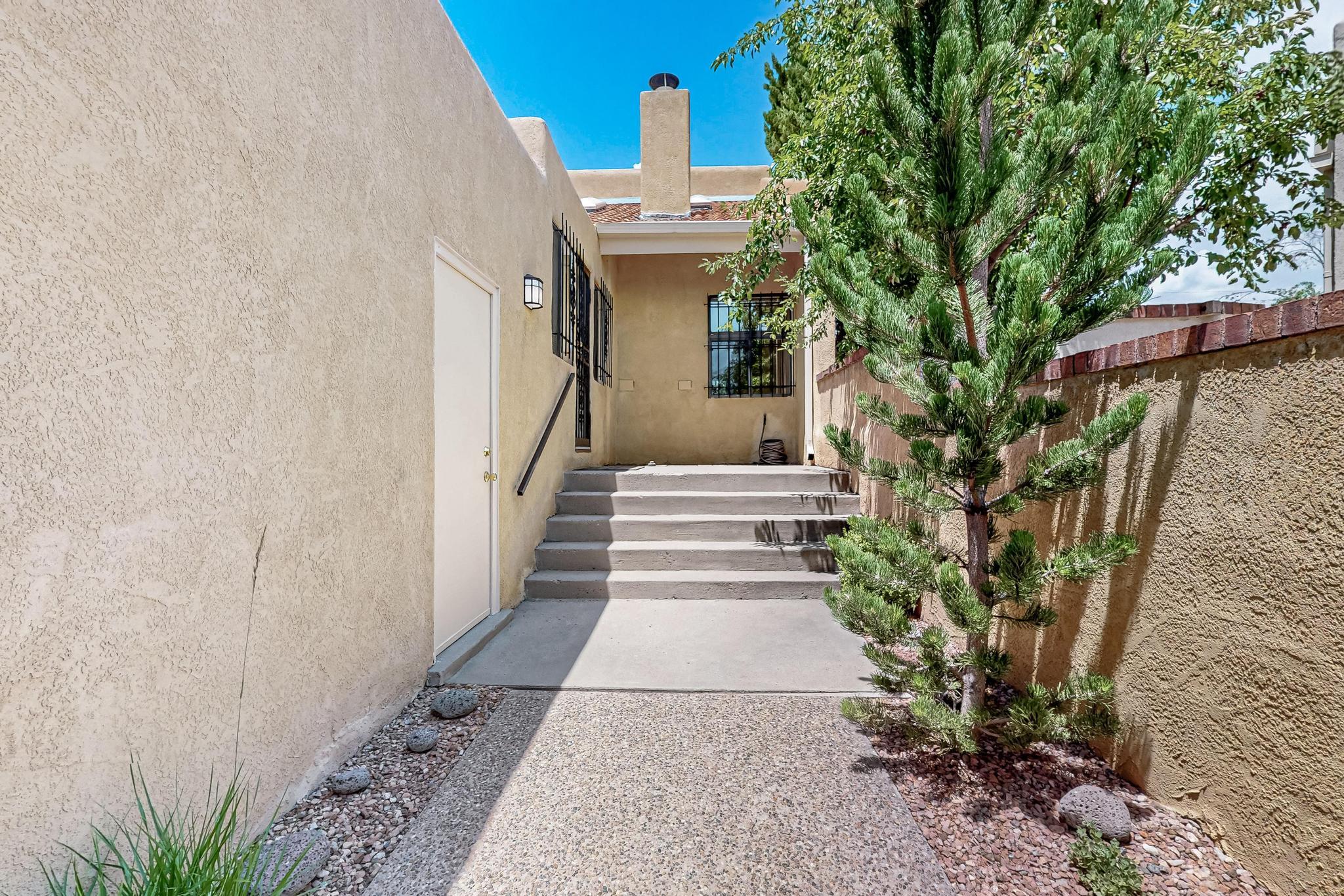 12800 Comanche Road NE 23