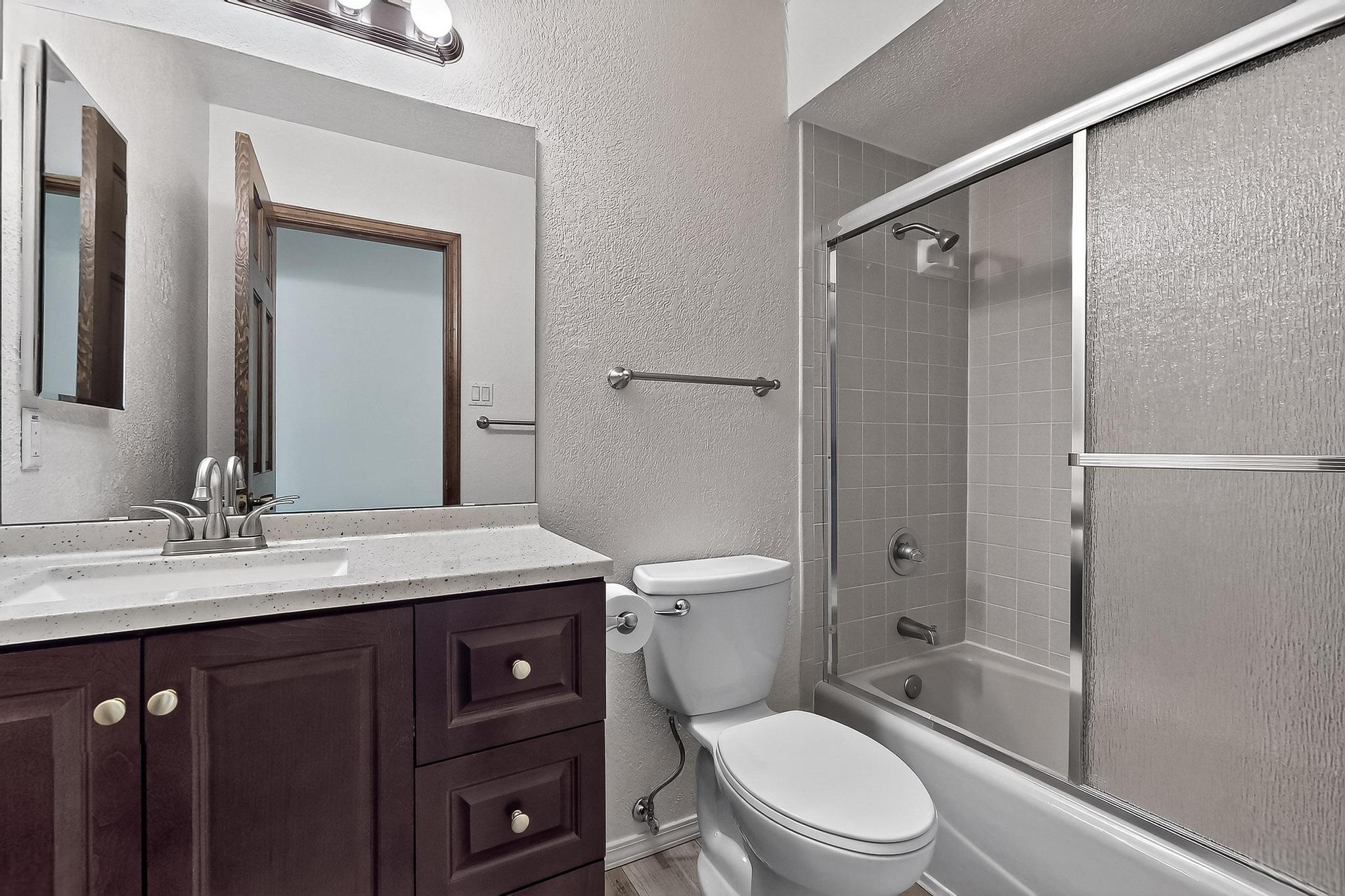 12800 Comanche Road NE 23