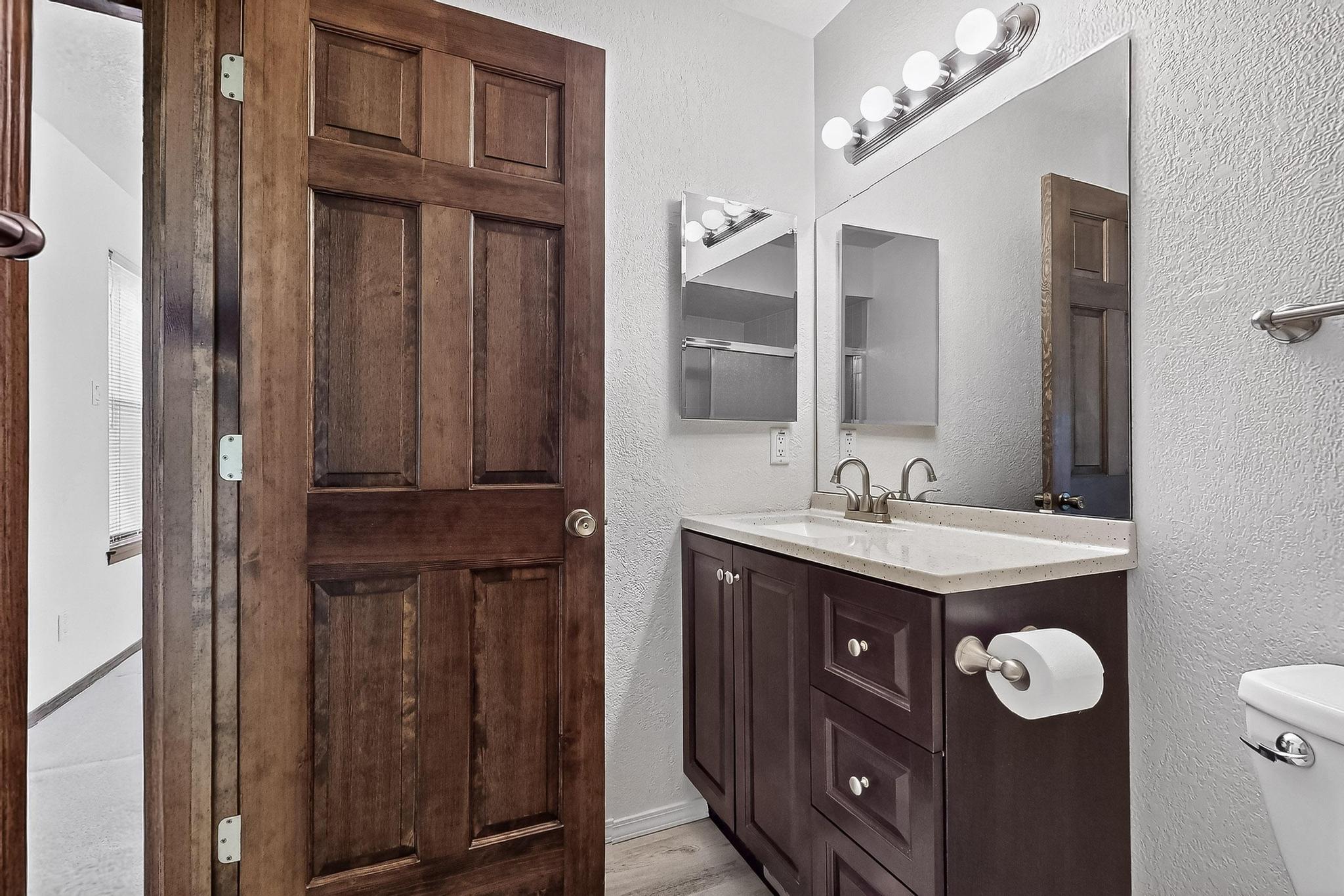 12800 Comanche Road NE 23