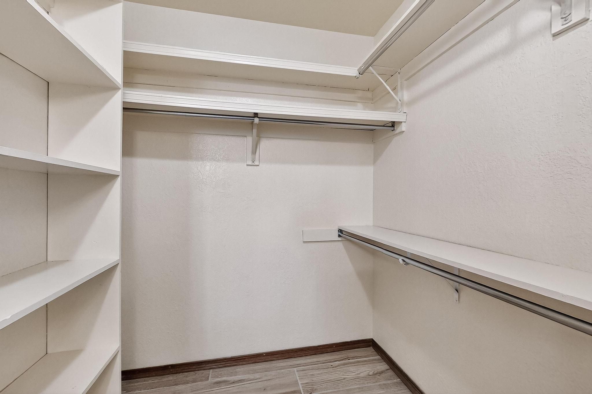 12800 Comanche Road NE 23