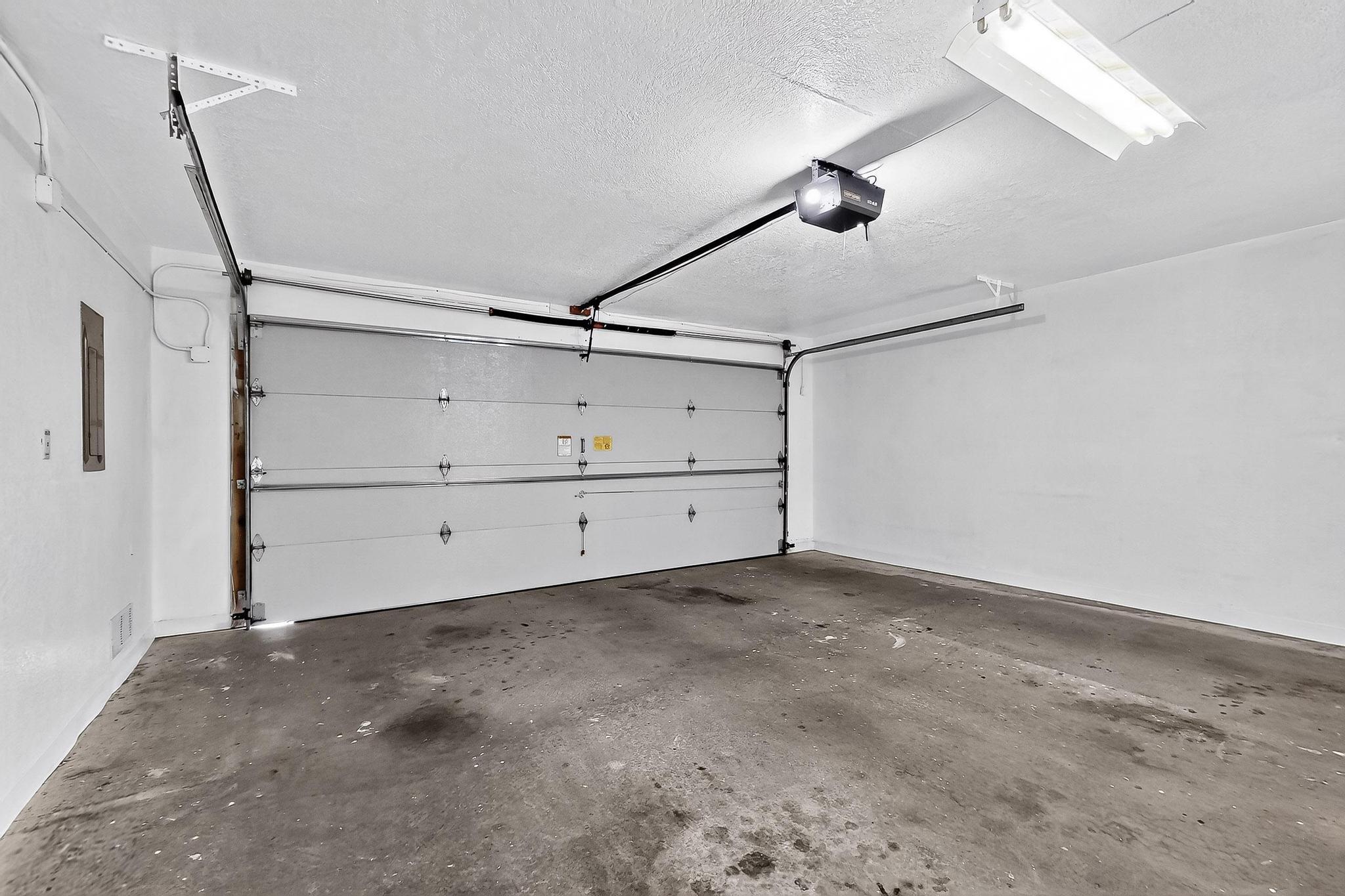 12800 Comanche Road NE 23