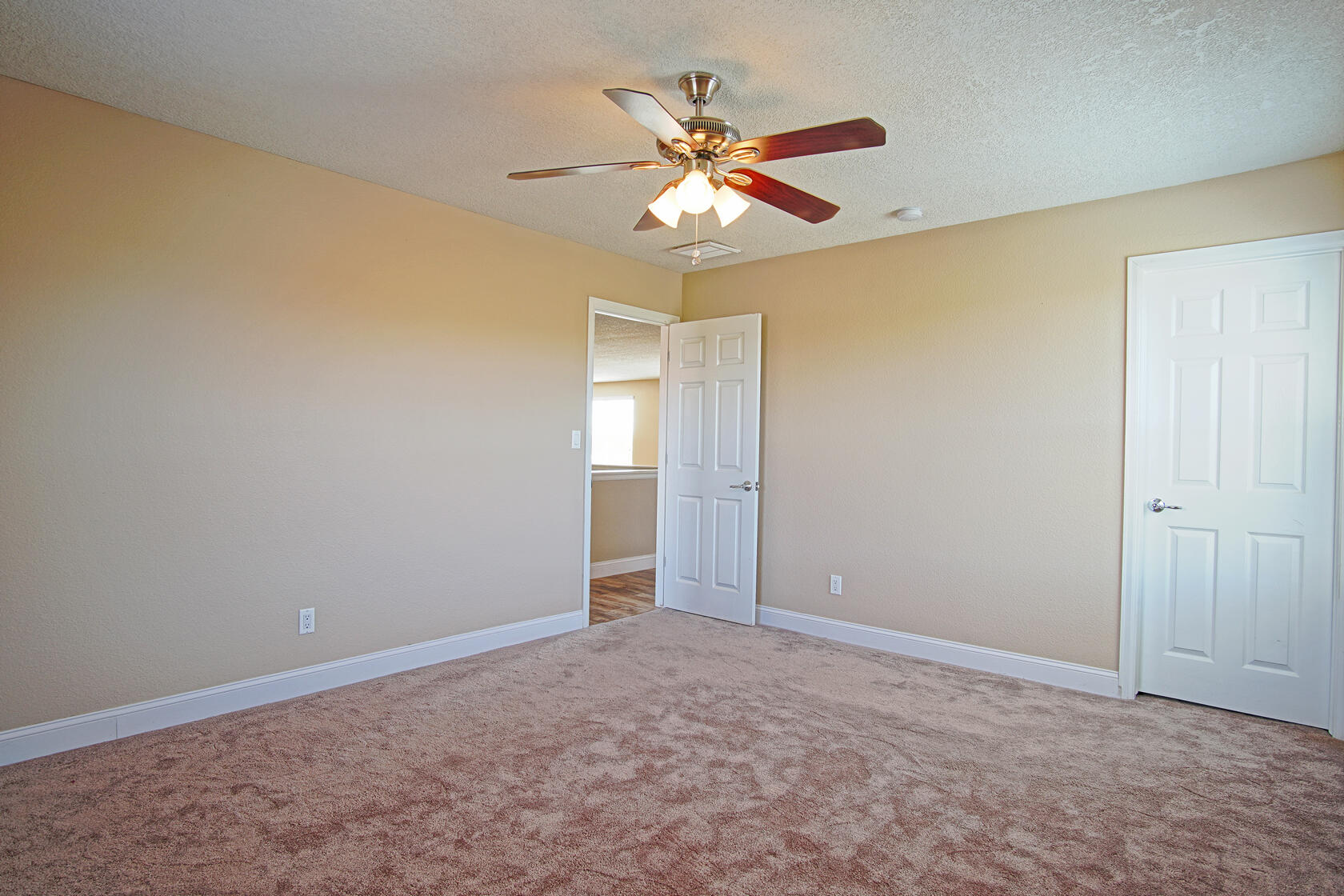 144 PASEO VISTA Loop NE