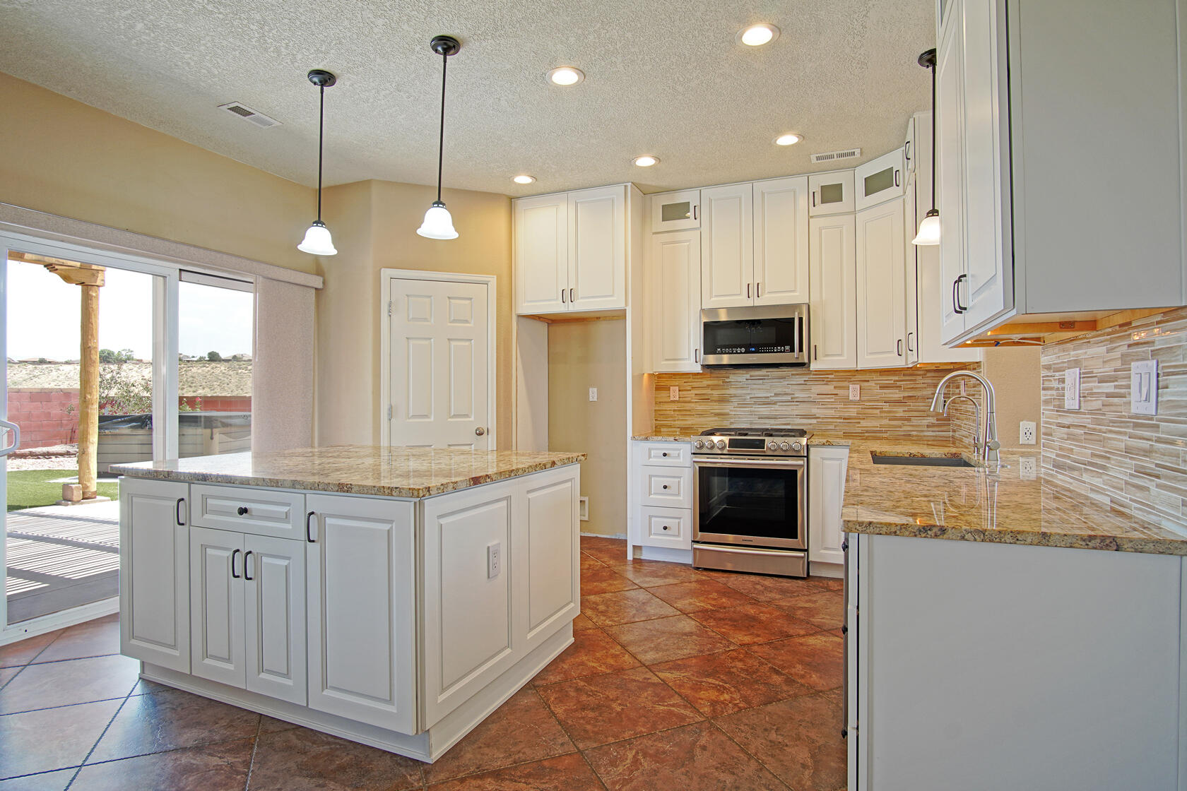 144 PASEO VISTA Loop NE