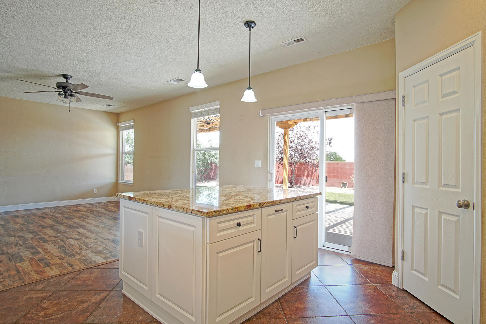 144 PASEO VISTA Loop NE