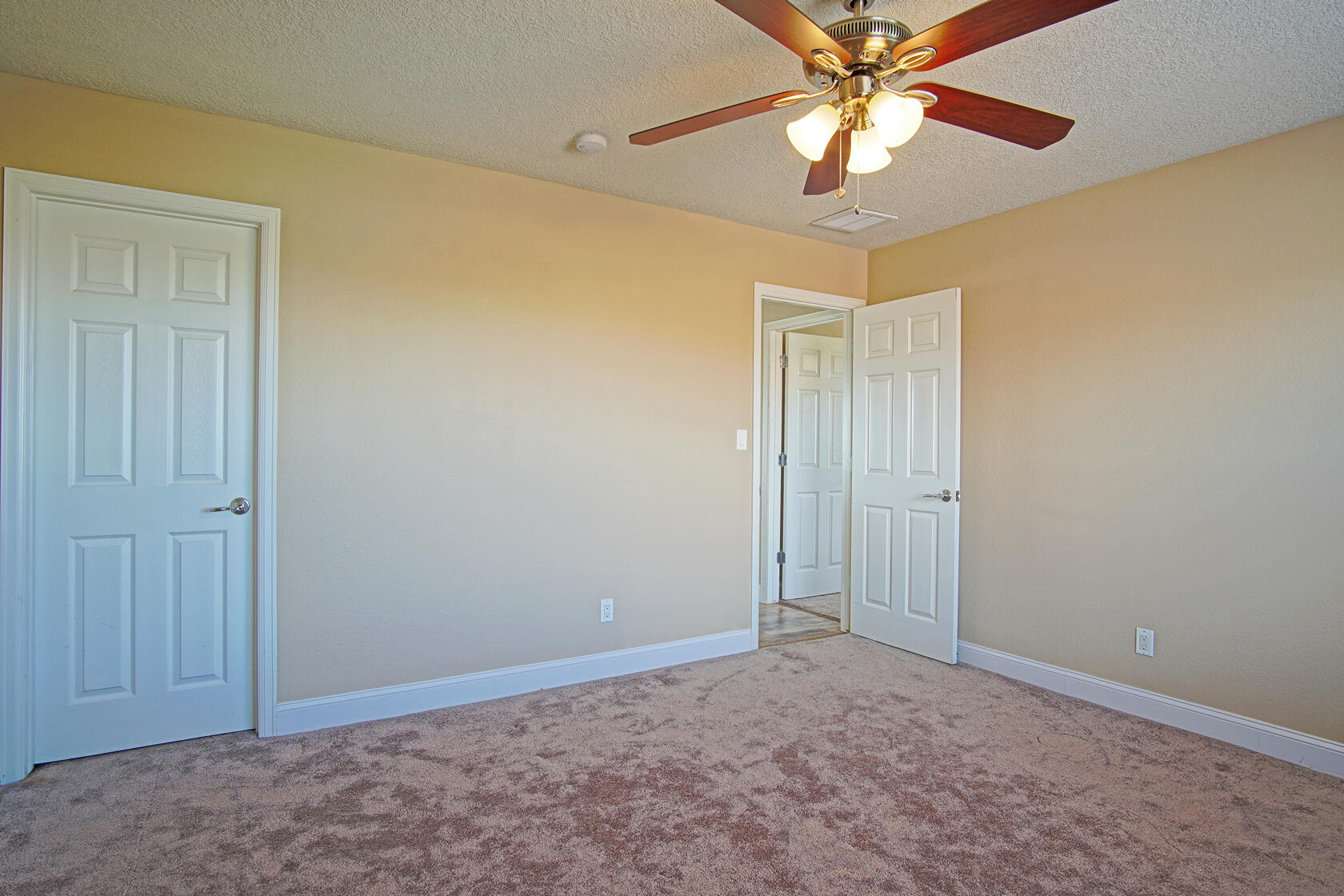 144 PASEO VISTA Loop NE