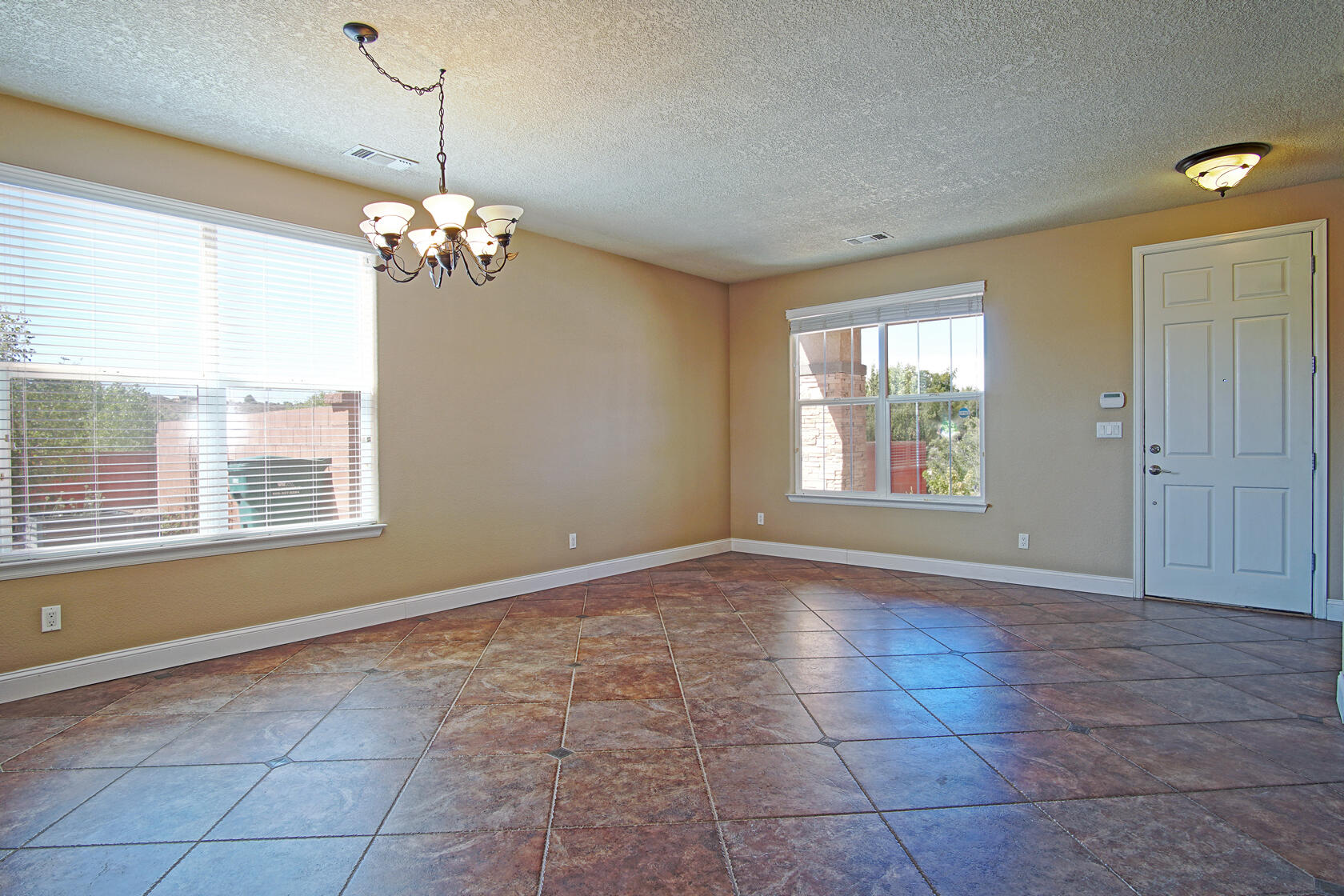 144 PASEO VISTA Loop NE