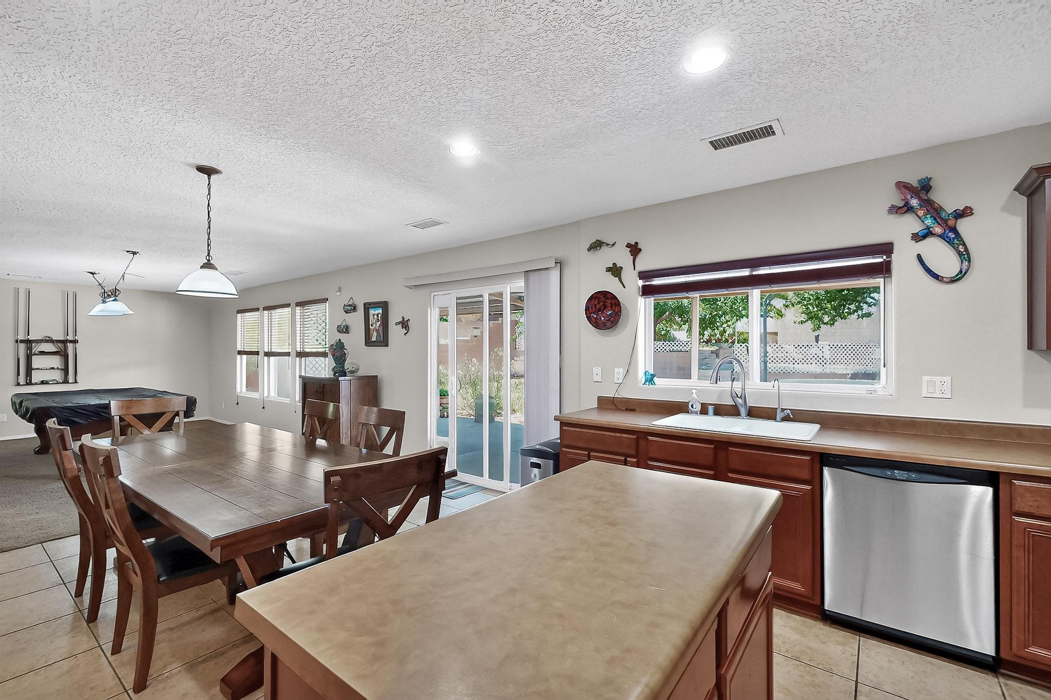 2901 MCKINNON Way SW