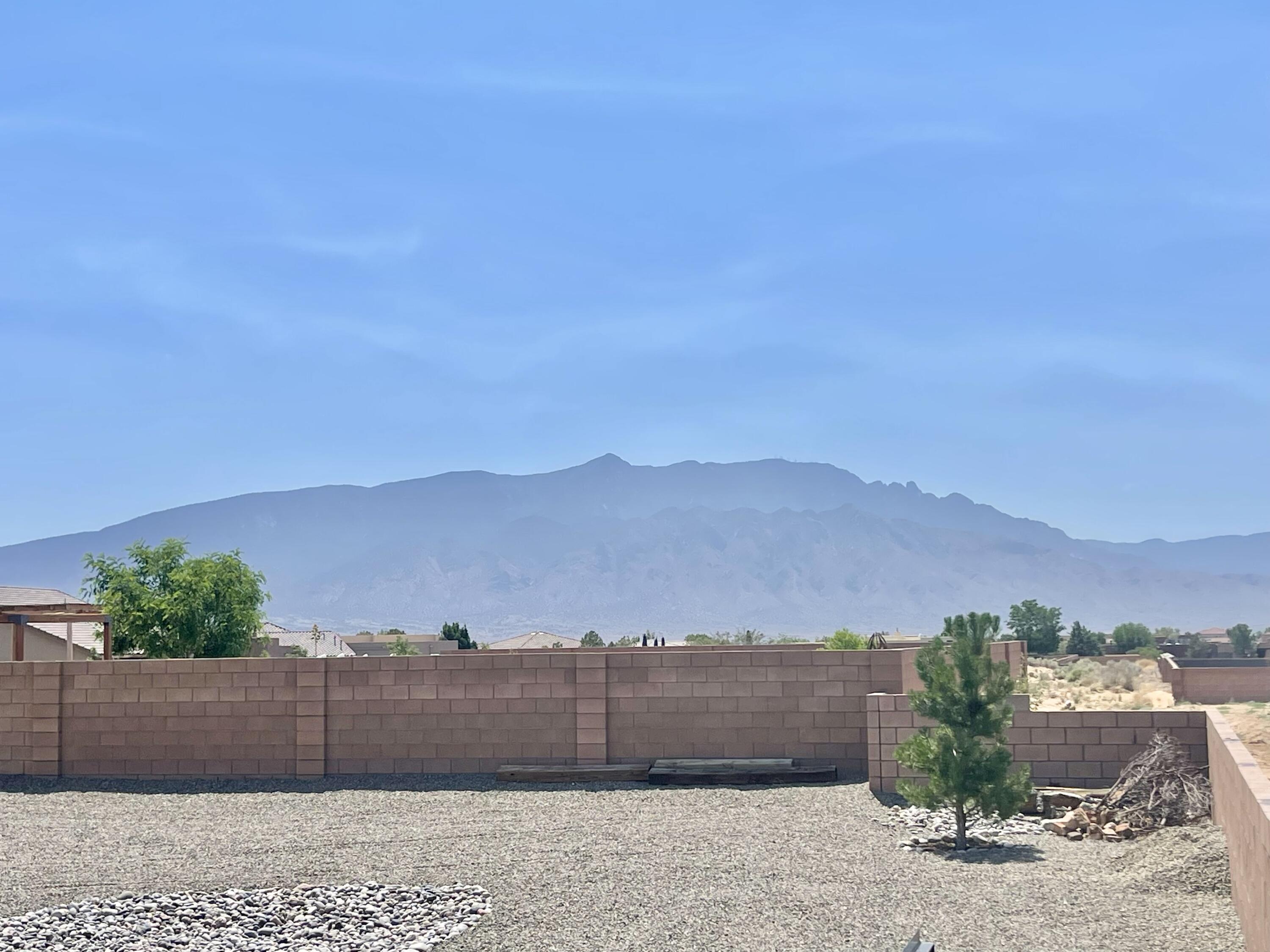 3237 FENNEL Road NE