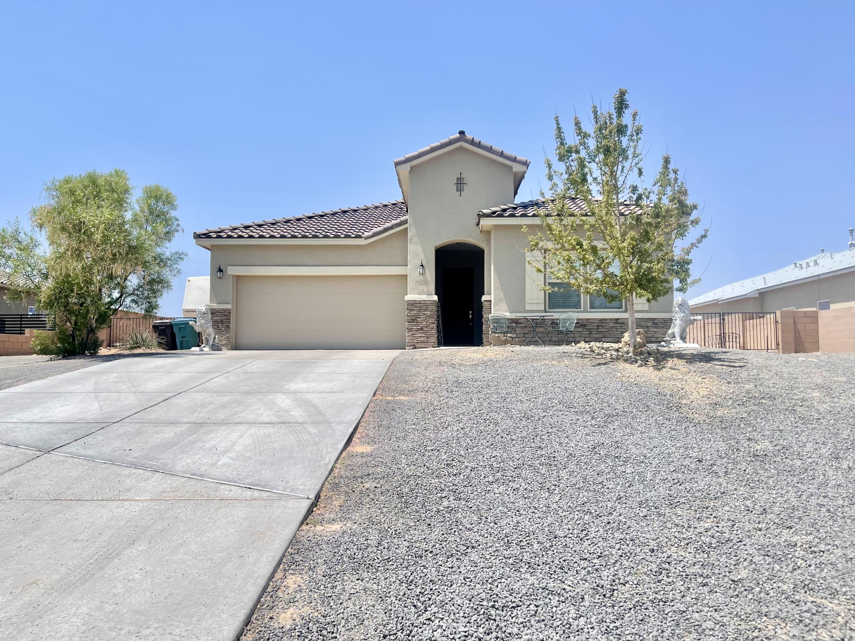 3237 FENNEL Road NE