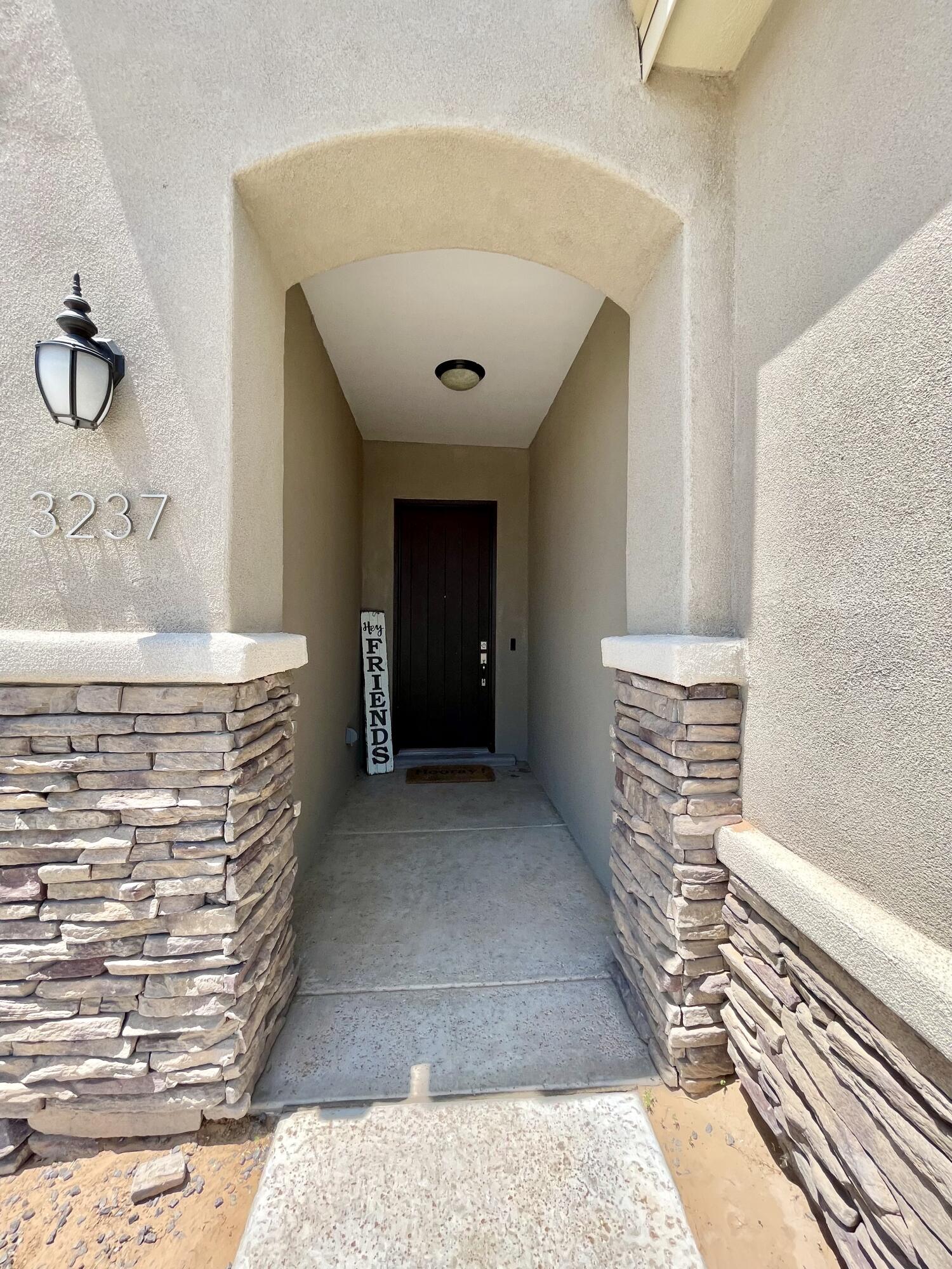 3237 FENNEL Road NE
