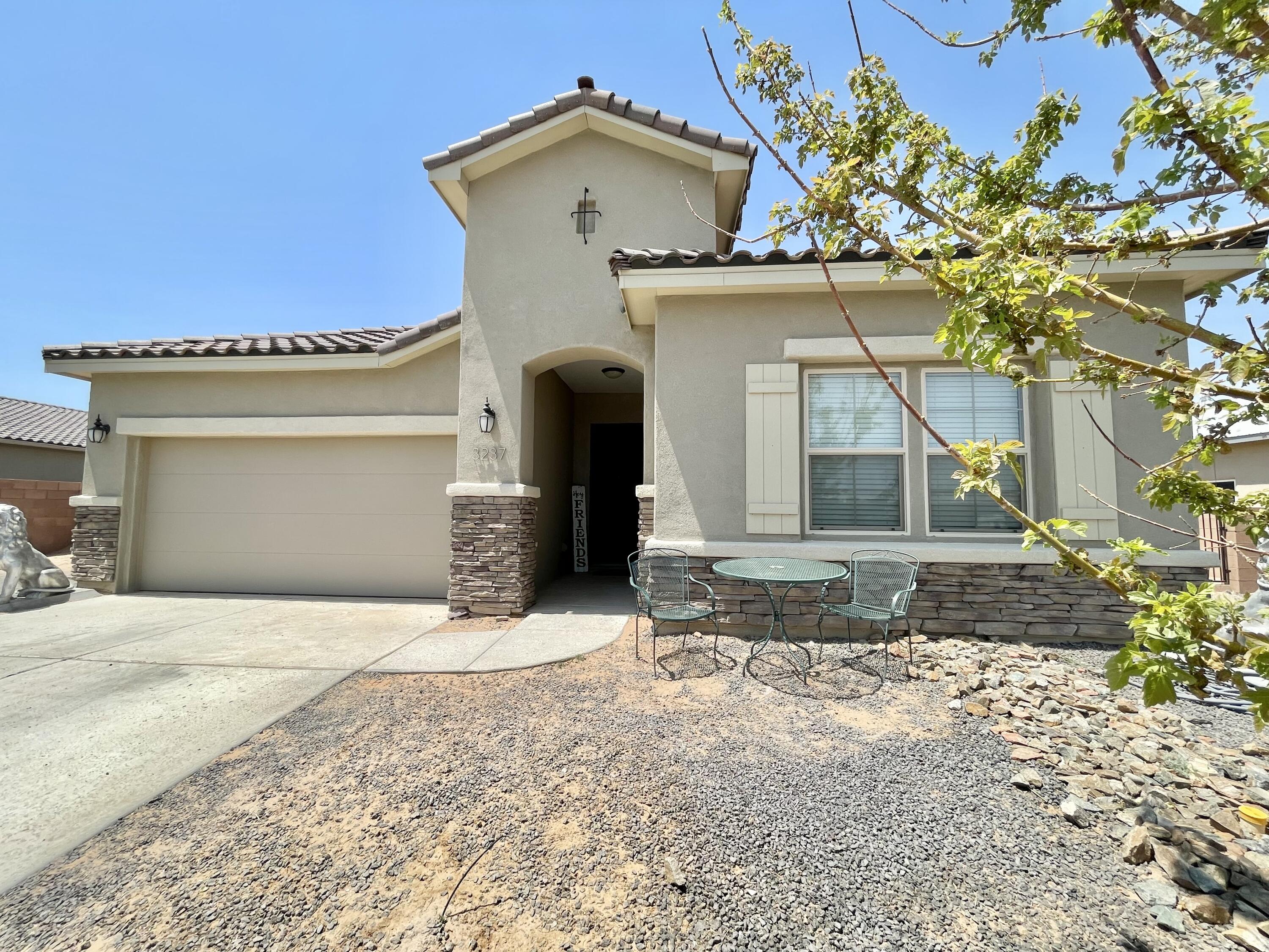 3237 FENNEL Road NE