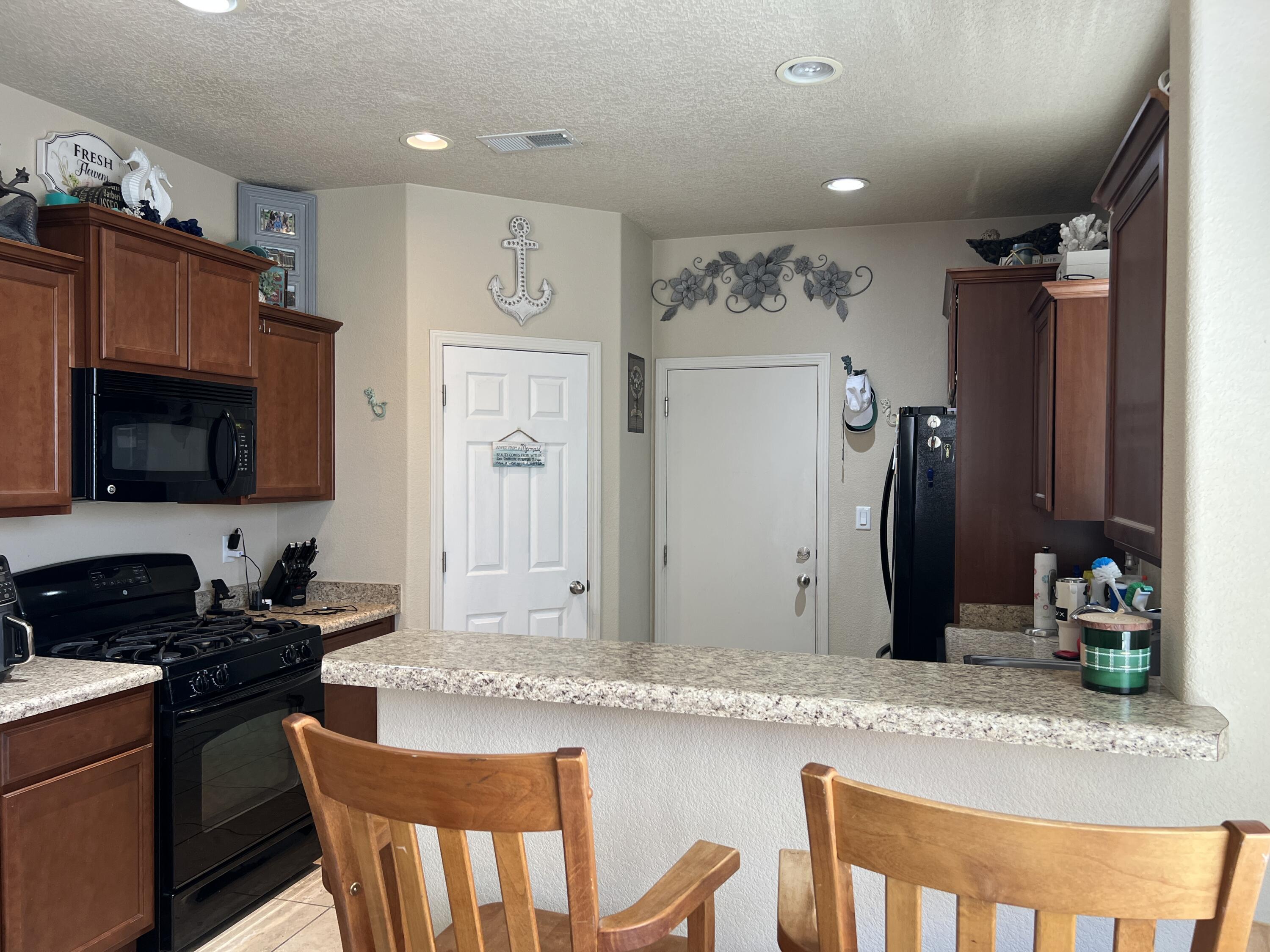 839 SERRANO POINTE NW