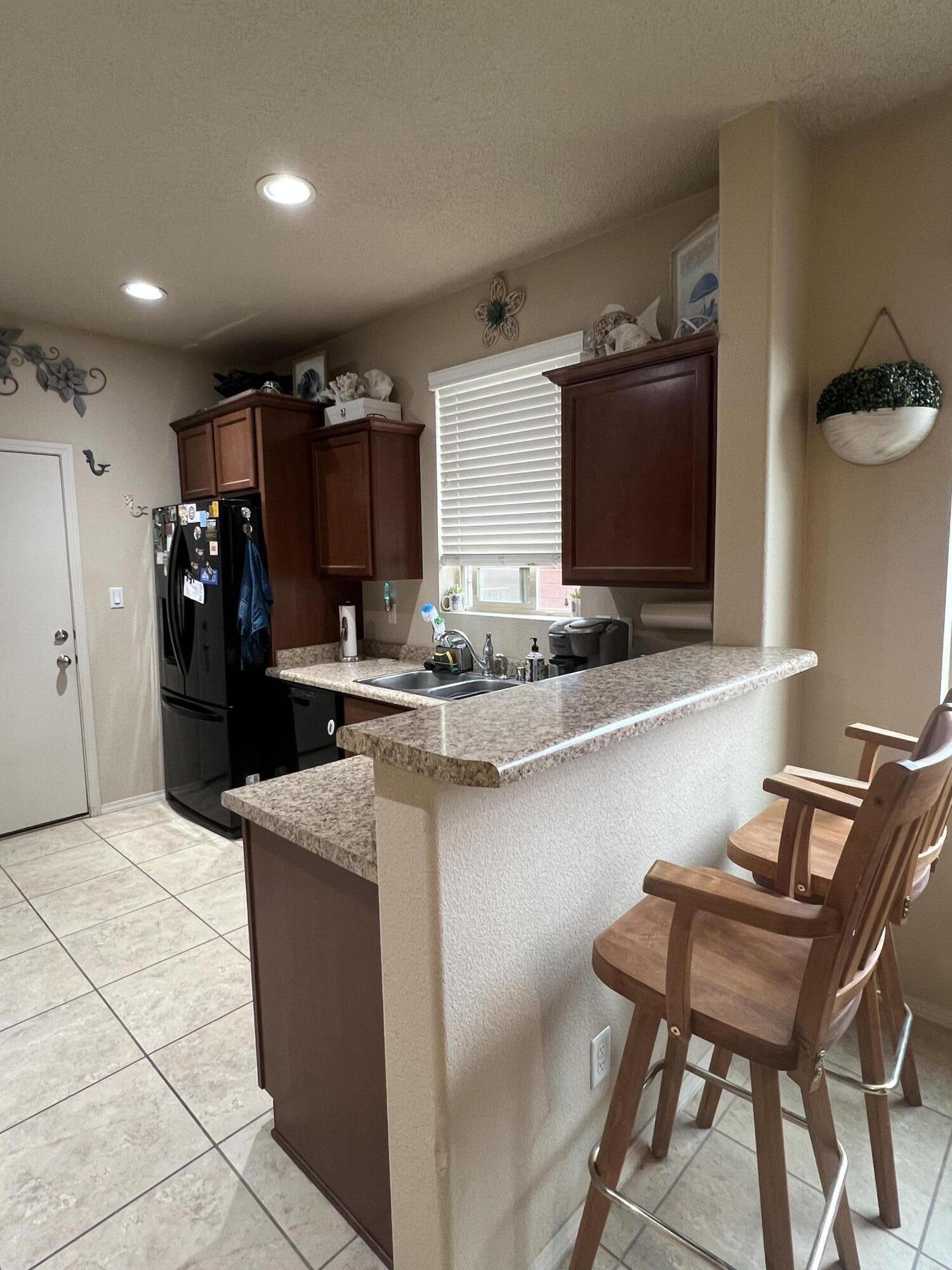 839 SERRANO POINTE NW