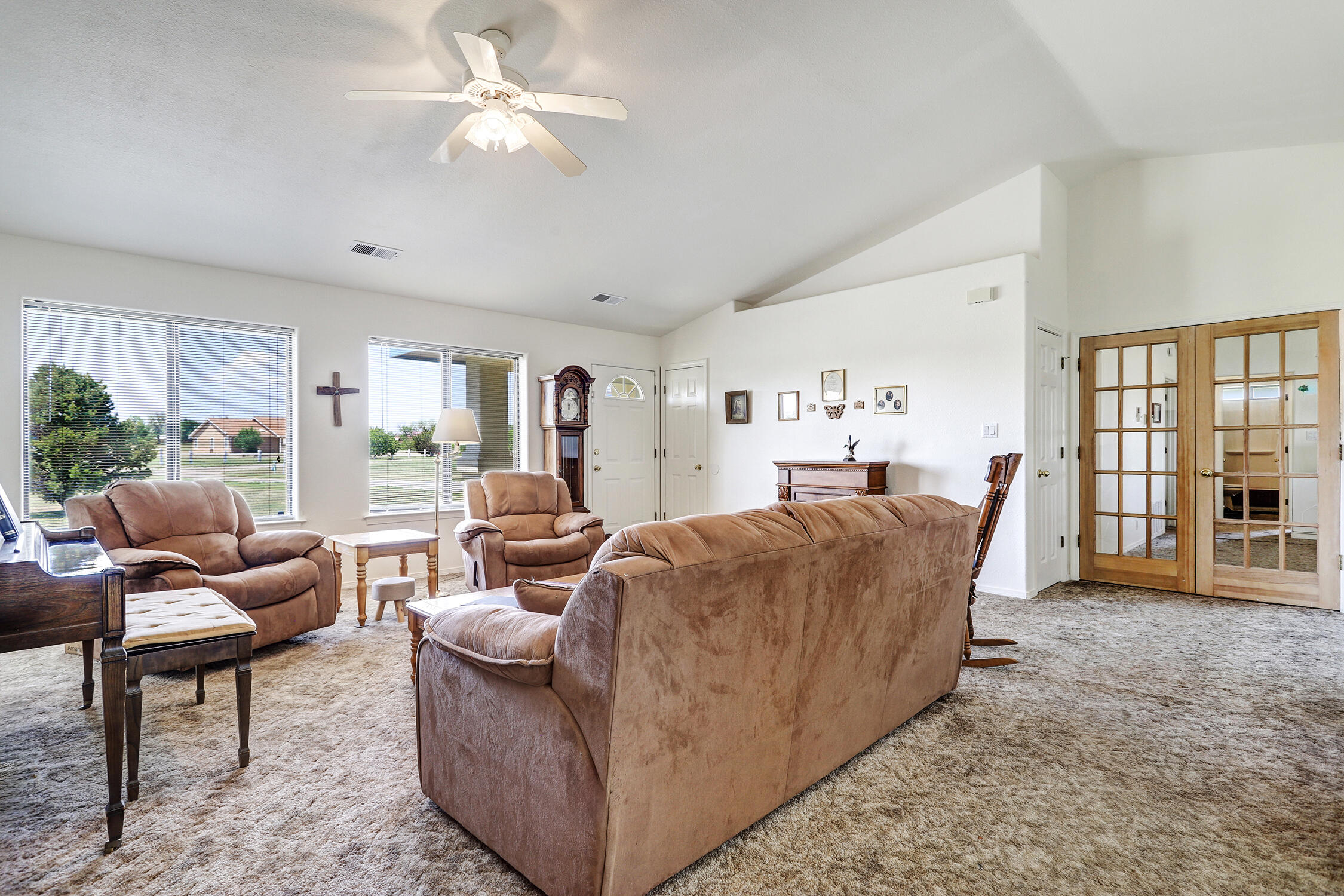 34 TUMBLEWEED Drive