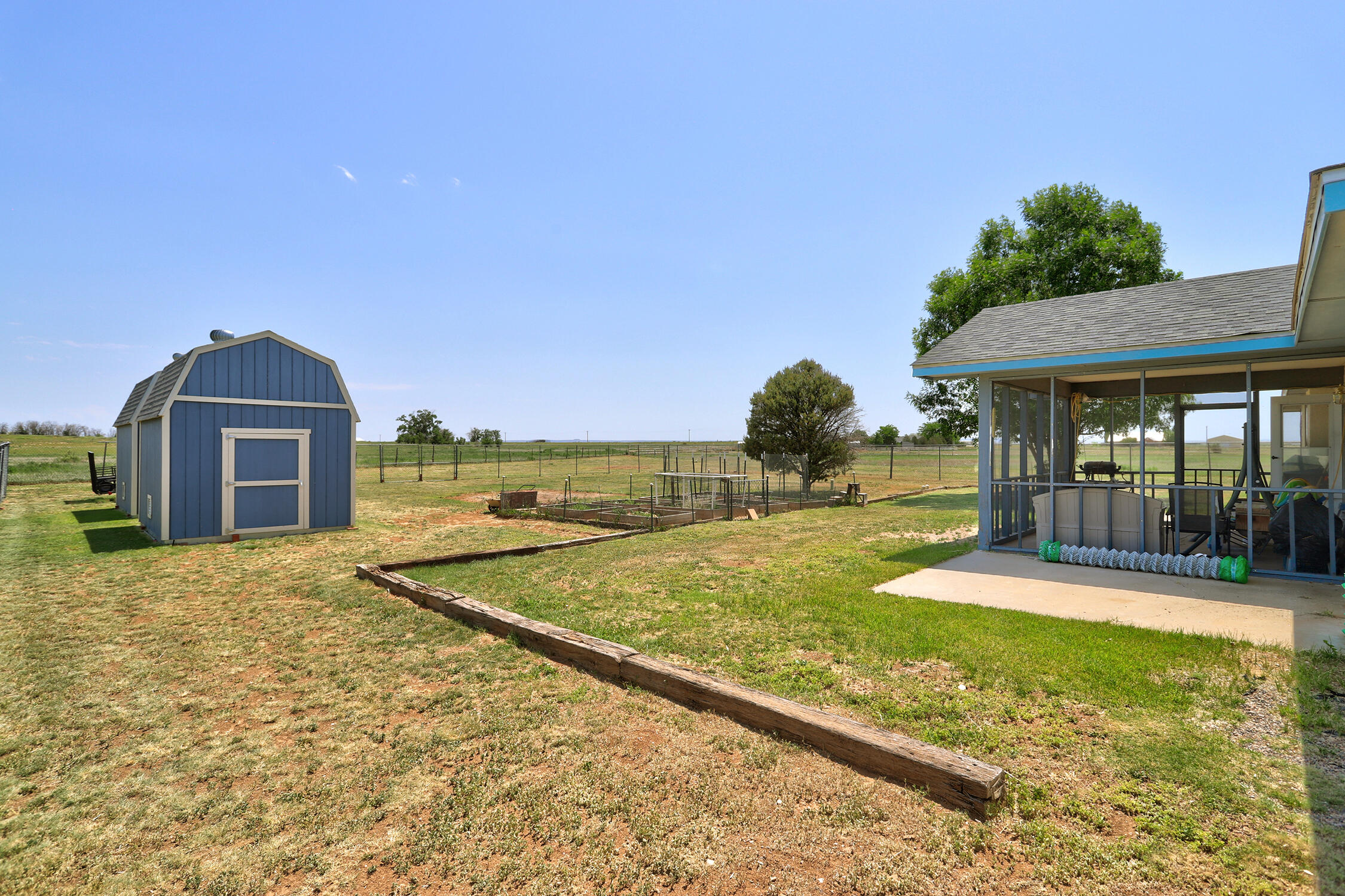 34 TUMBLEWEED Drive