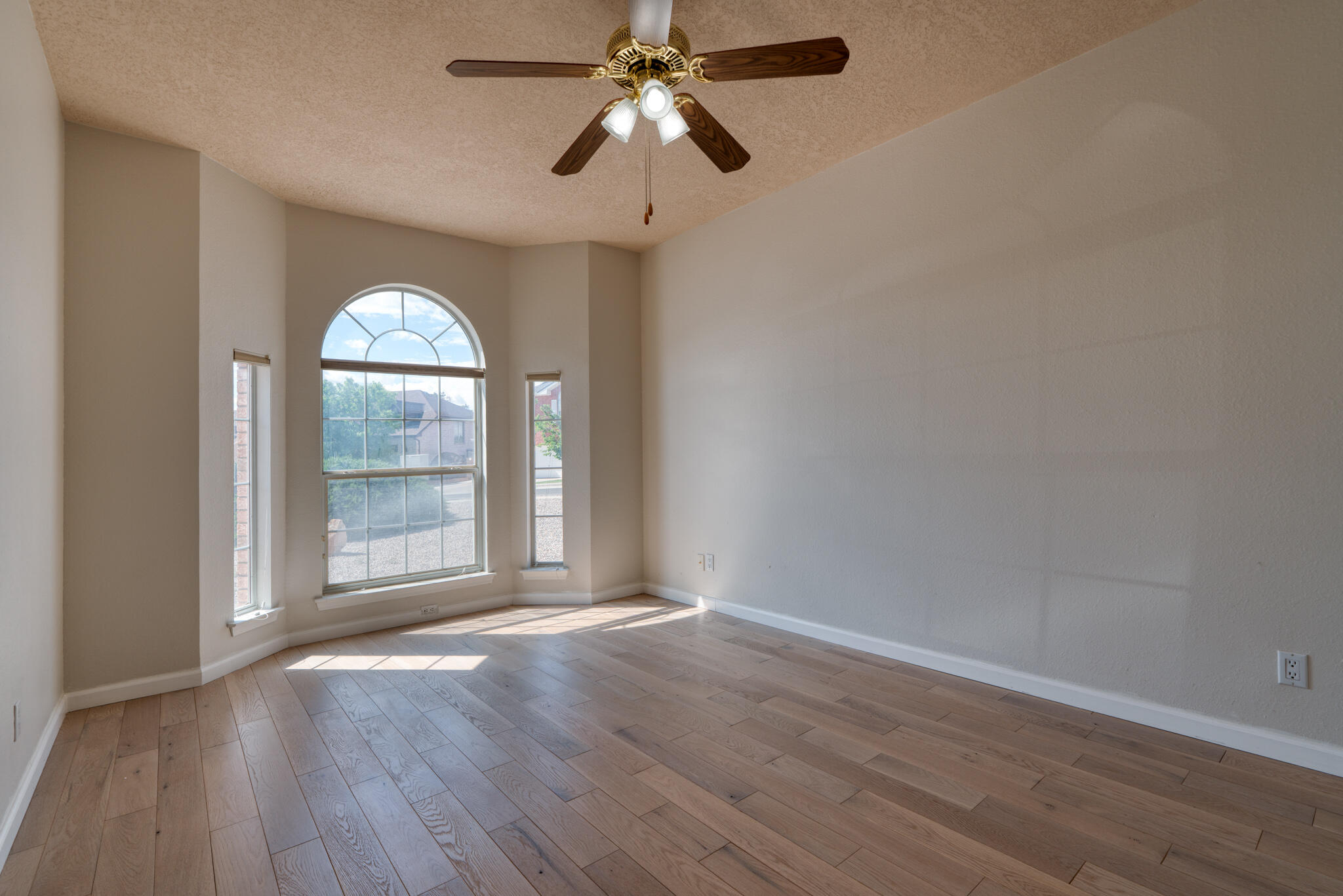 4831 SUMMERLIN Road NW