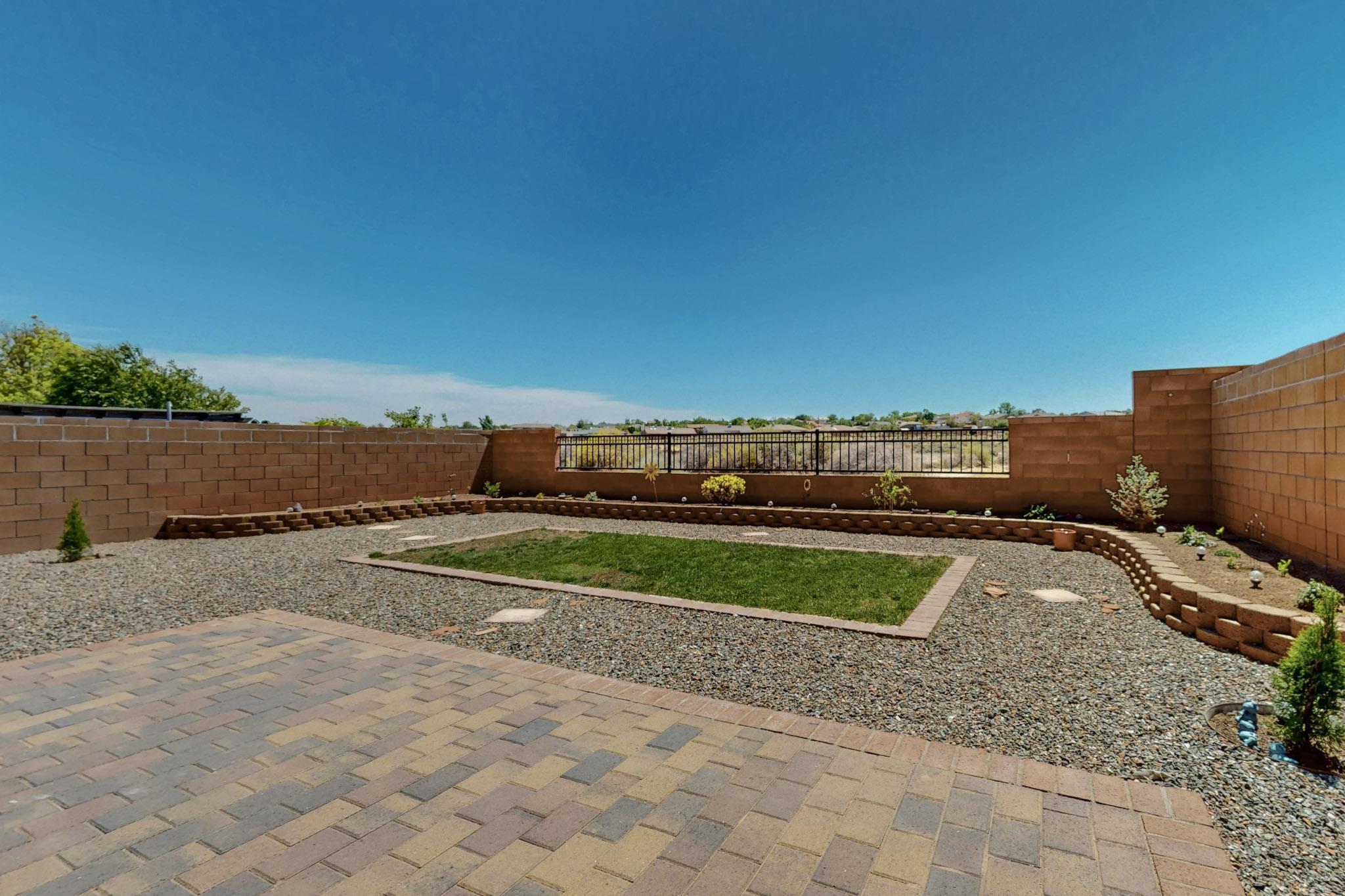 3141 LLANO VISTA Court NE